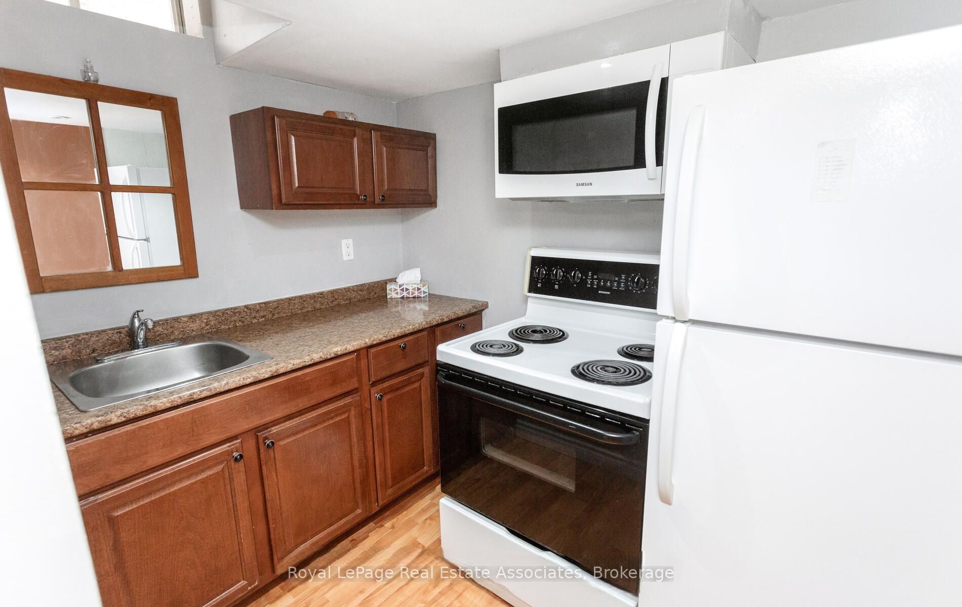 116 Lake Louise Drive Lower, Brampton, ON L6X 4Z8 photo 5