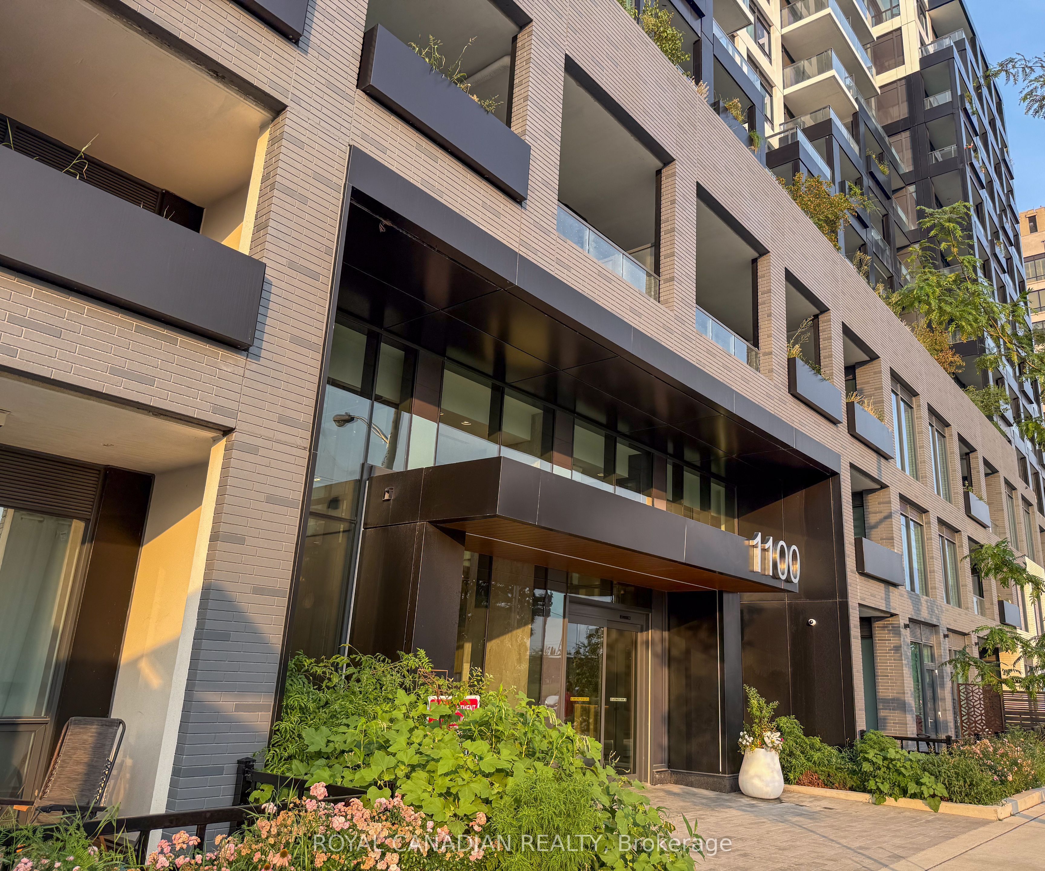 1100 Sheppard Avenue W PH06, Toronto, ON M3K 0E4
