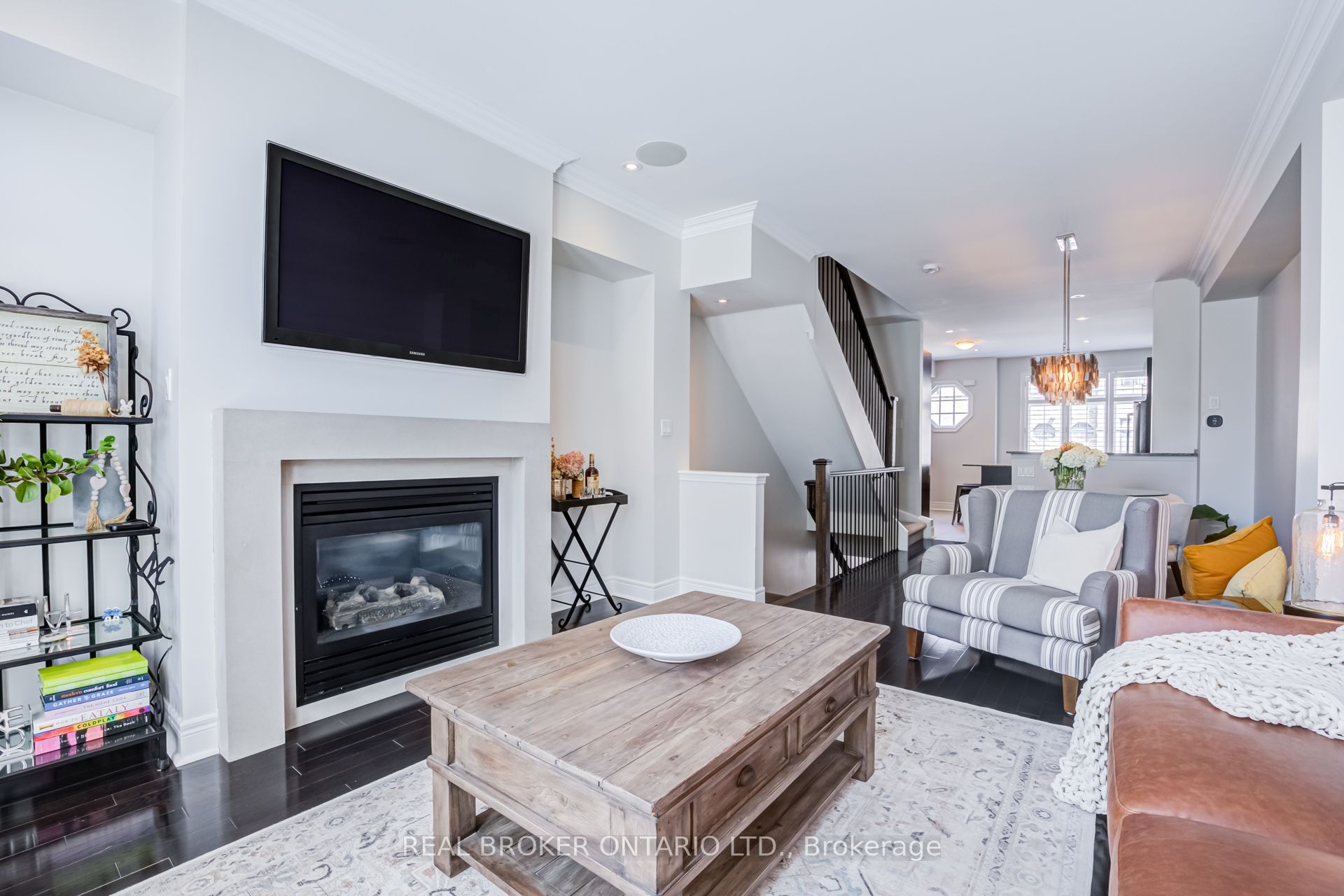 39 Ruby Lang Lane, Toronto, ON M8Z 0B8 photo 4