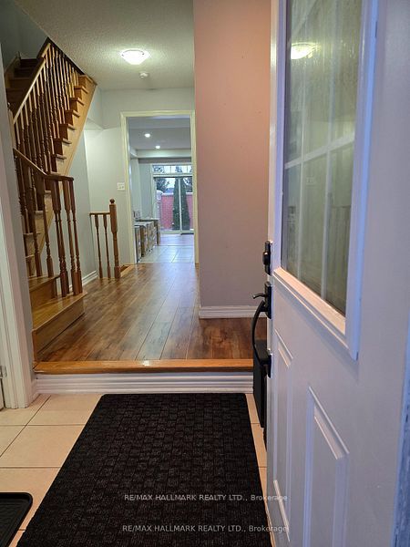 32 Kempenfelt Trail, Brampton, ON L7A 0Z6 photo 3