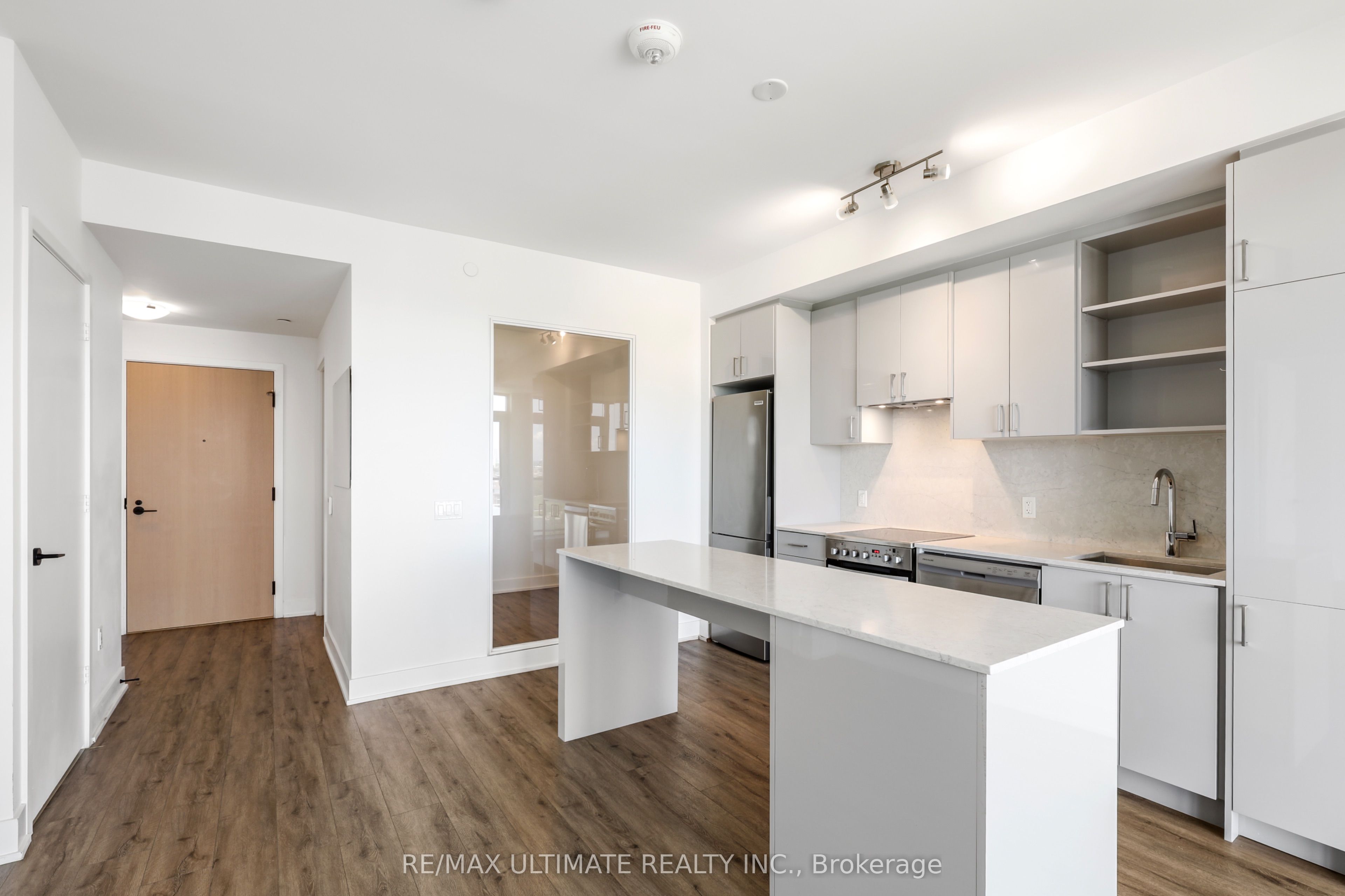 50 George Butchart Drive 906, Toronto, ON M3K 0C9 photo 2