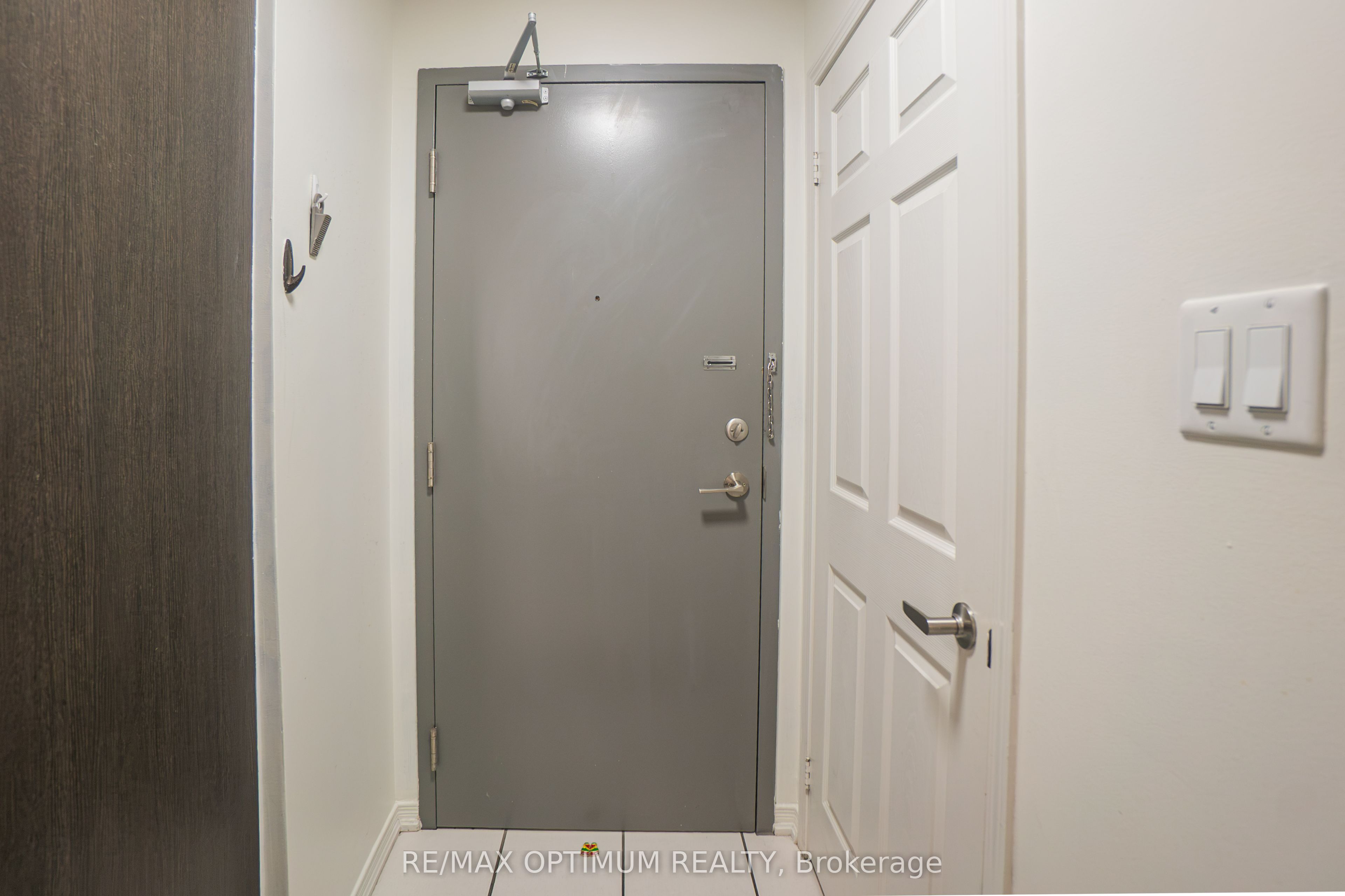 50 Sky Harbour Drive 315, Brampton, ON L6Y 6B8 photo 5