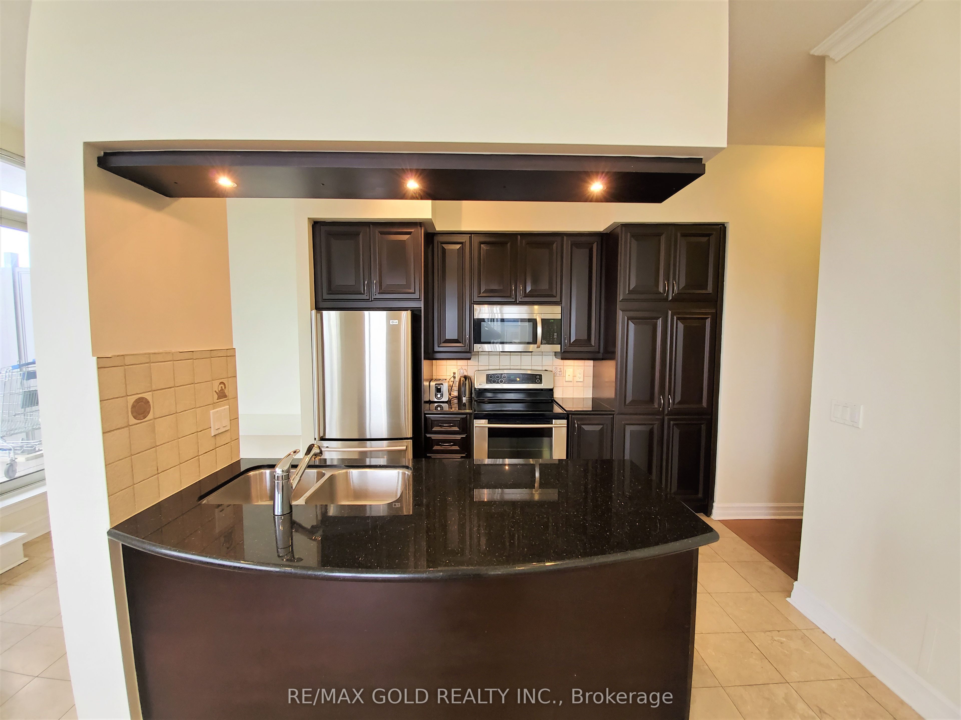 4080 Living Arts Drive 3007, Mississauga, ON L5B 4N3 photo 3