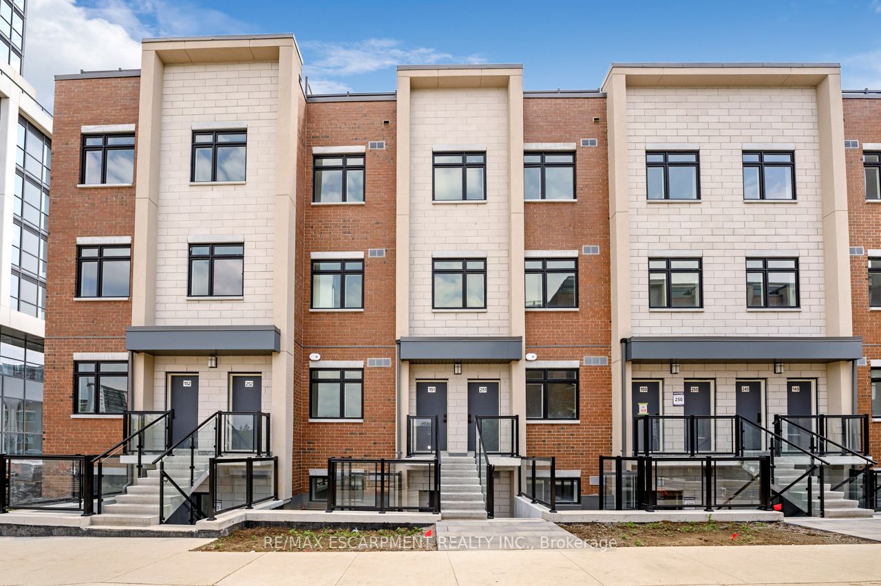 1075 Douglas McCurdy Common 251, Mississauga, ON L5G 0C6 photo 2