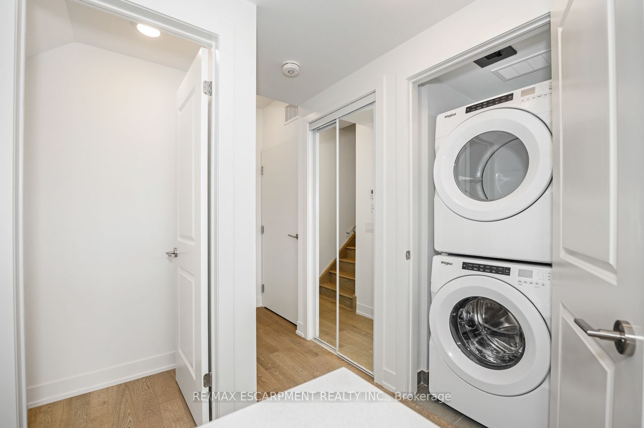 1075 Douglas McCurdy Common 251, Mississauga, ON L5G 0C6 photo 5