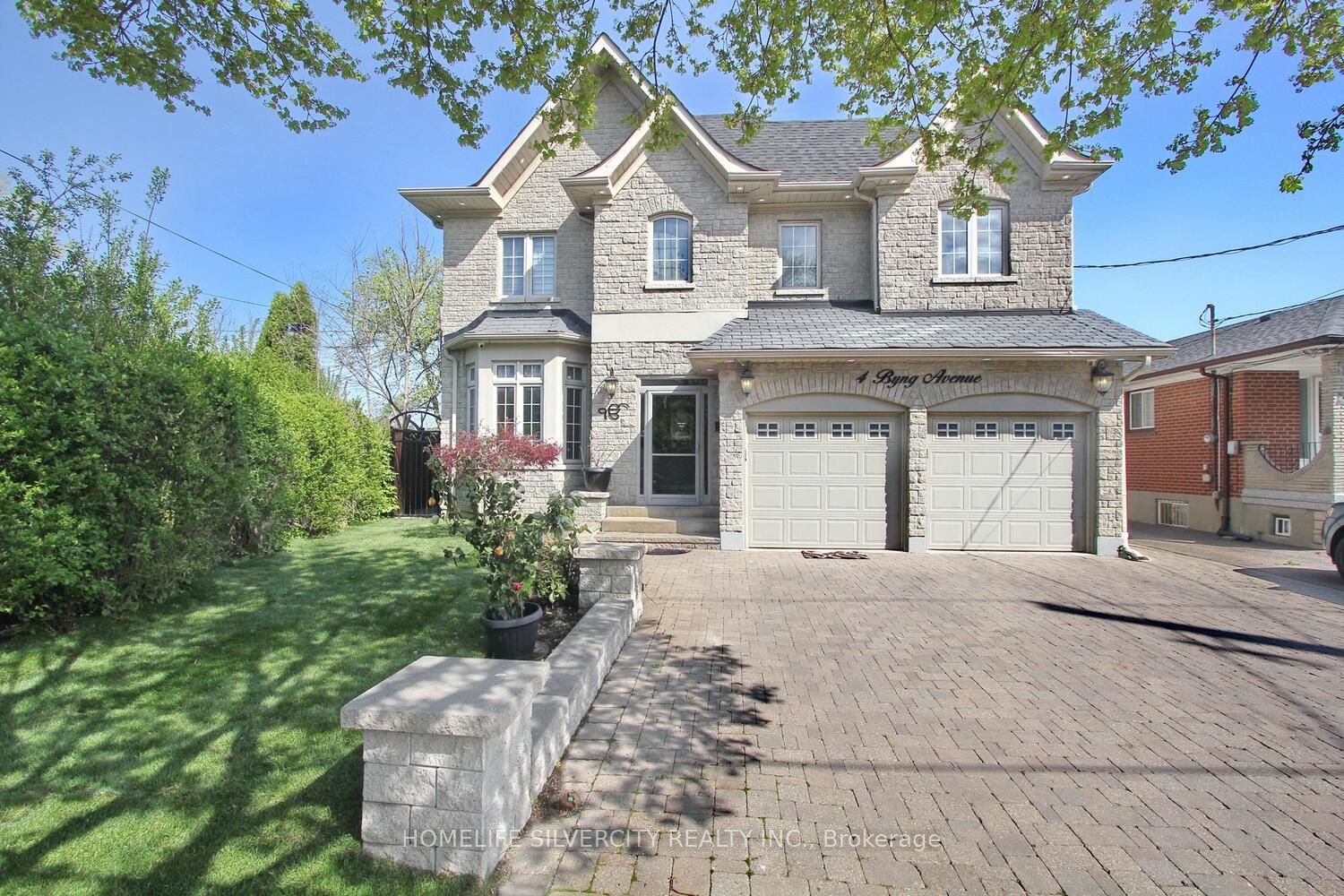 4 Byng Avenue, Toronto, ON M9W 2M9