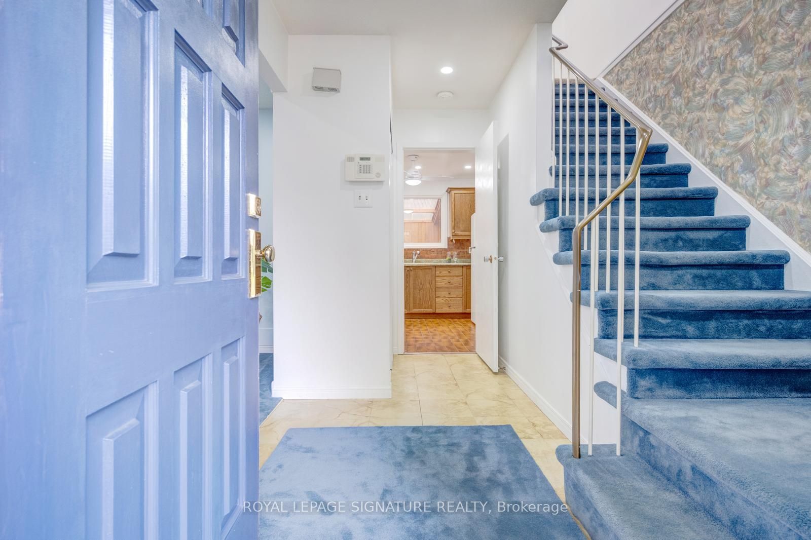 77 McCraney Street W, Oakville, ON L6H 1H5 photo 5