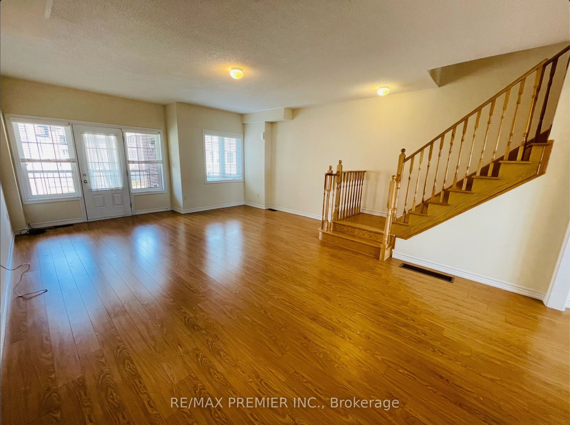 32 Shiff Crescent, Brampton, ON L6Z 0H6 photo 4