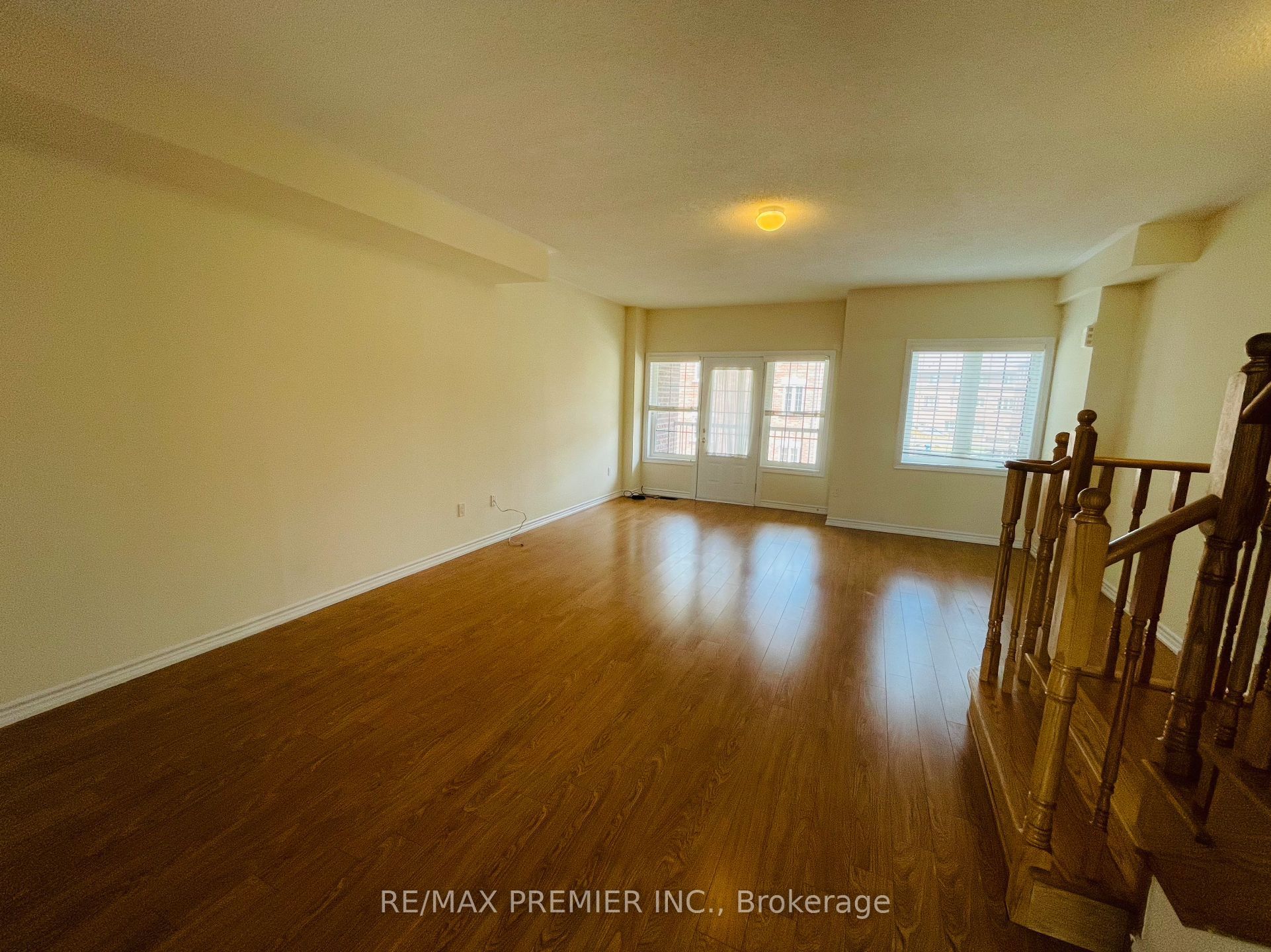 32 Shiff Crescent, Brampton, ON L6Z 0H6 photo 5