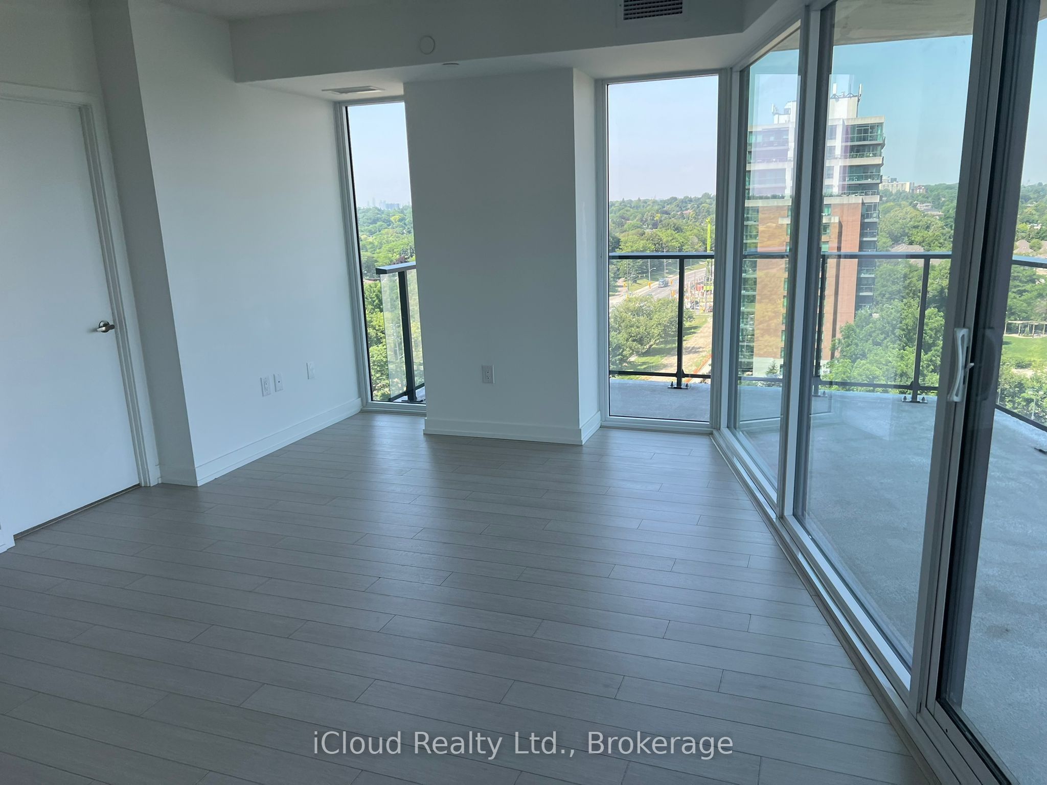 4010 Eglinton Avenue 1102, Toronto, ON M9A 0G5 photo 3