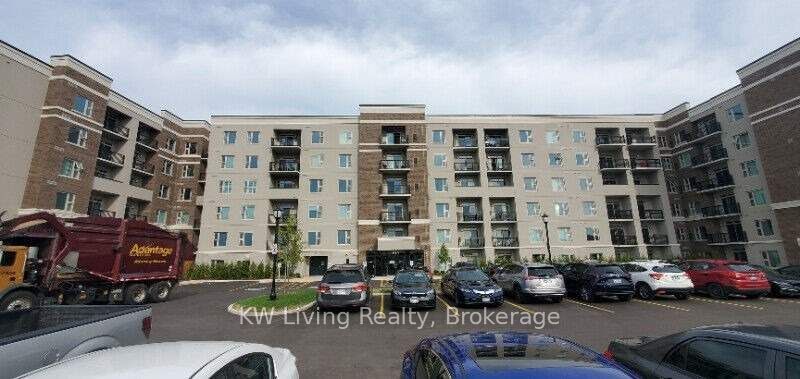610 Farmstead Drive 613, Milton, ON L9T 8X5 photo 2