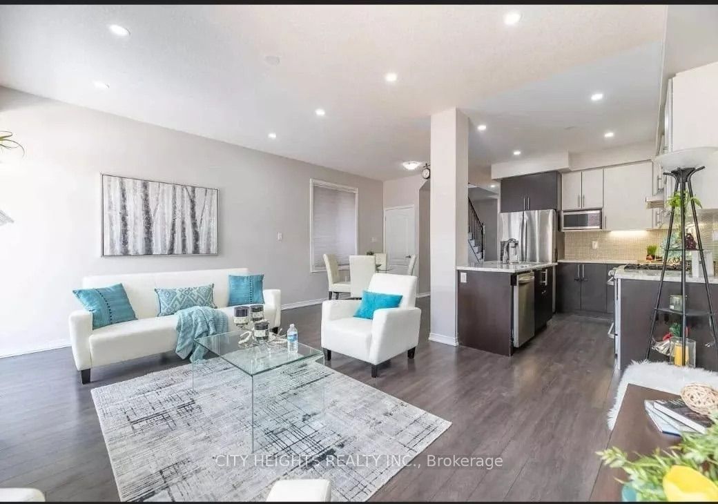 147 Baffin Crescent Main, Brampton, ON L4A 4K7 photo 4