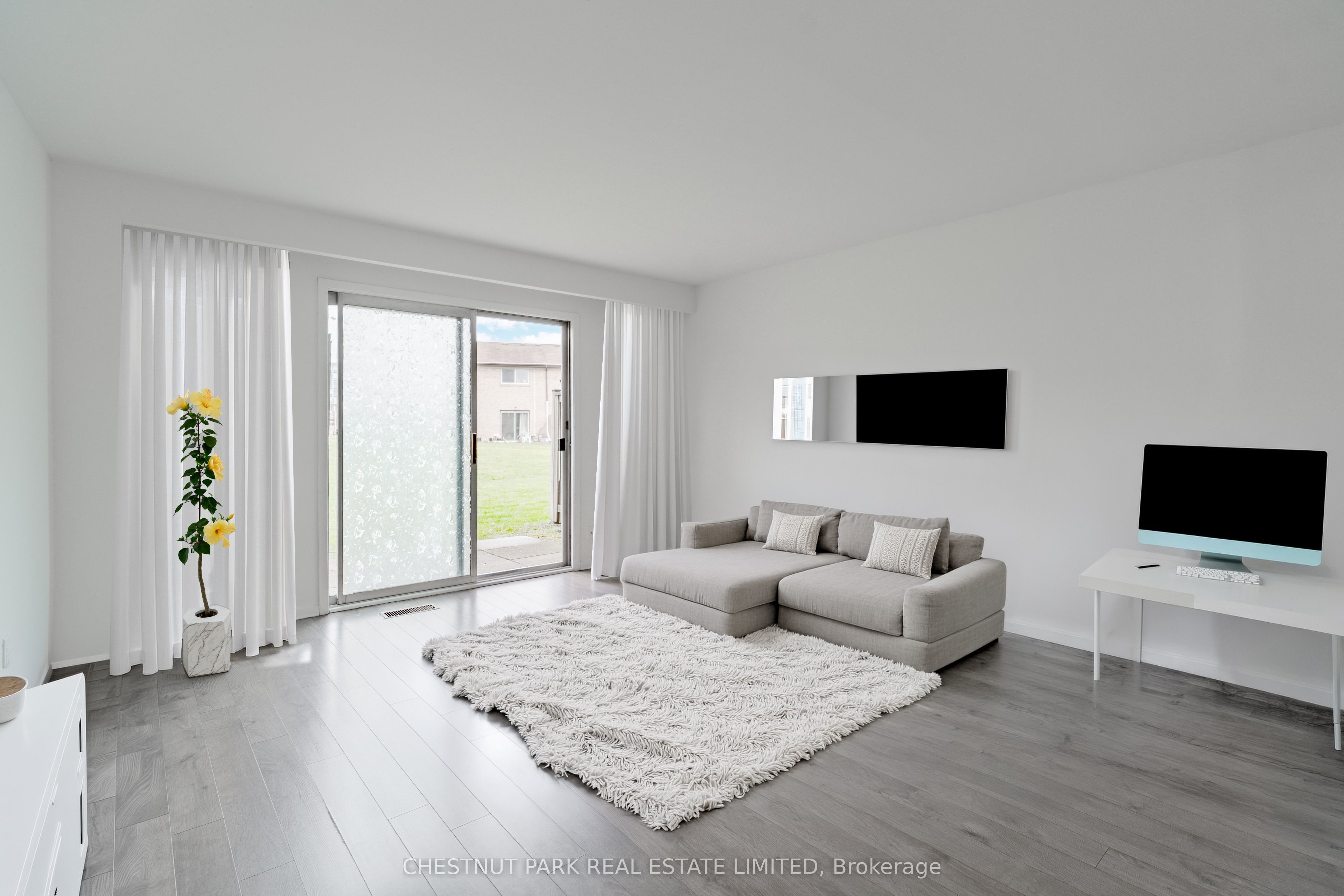 44 ROMFIELD Drive 12, Toronto, ON M3J 1K3 photo 3