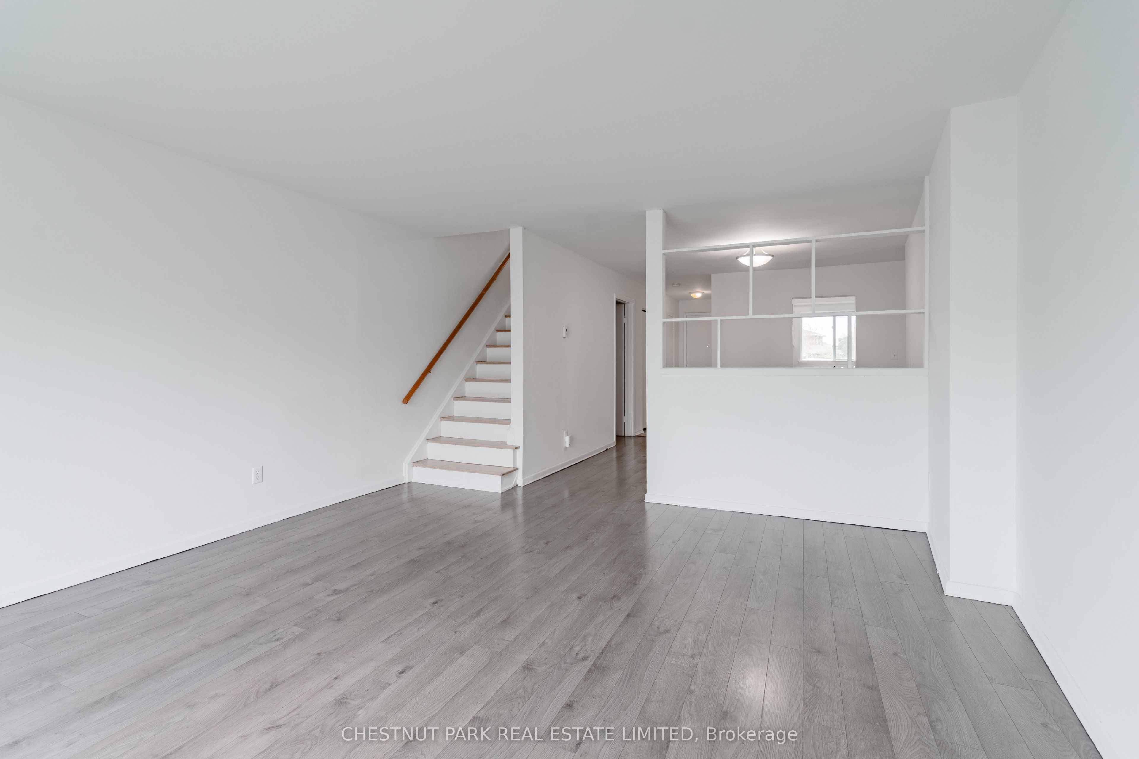 44 ROMFIELD Drive 12, Toronto, ON M3J 1K3 photo 5