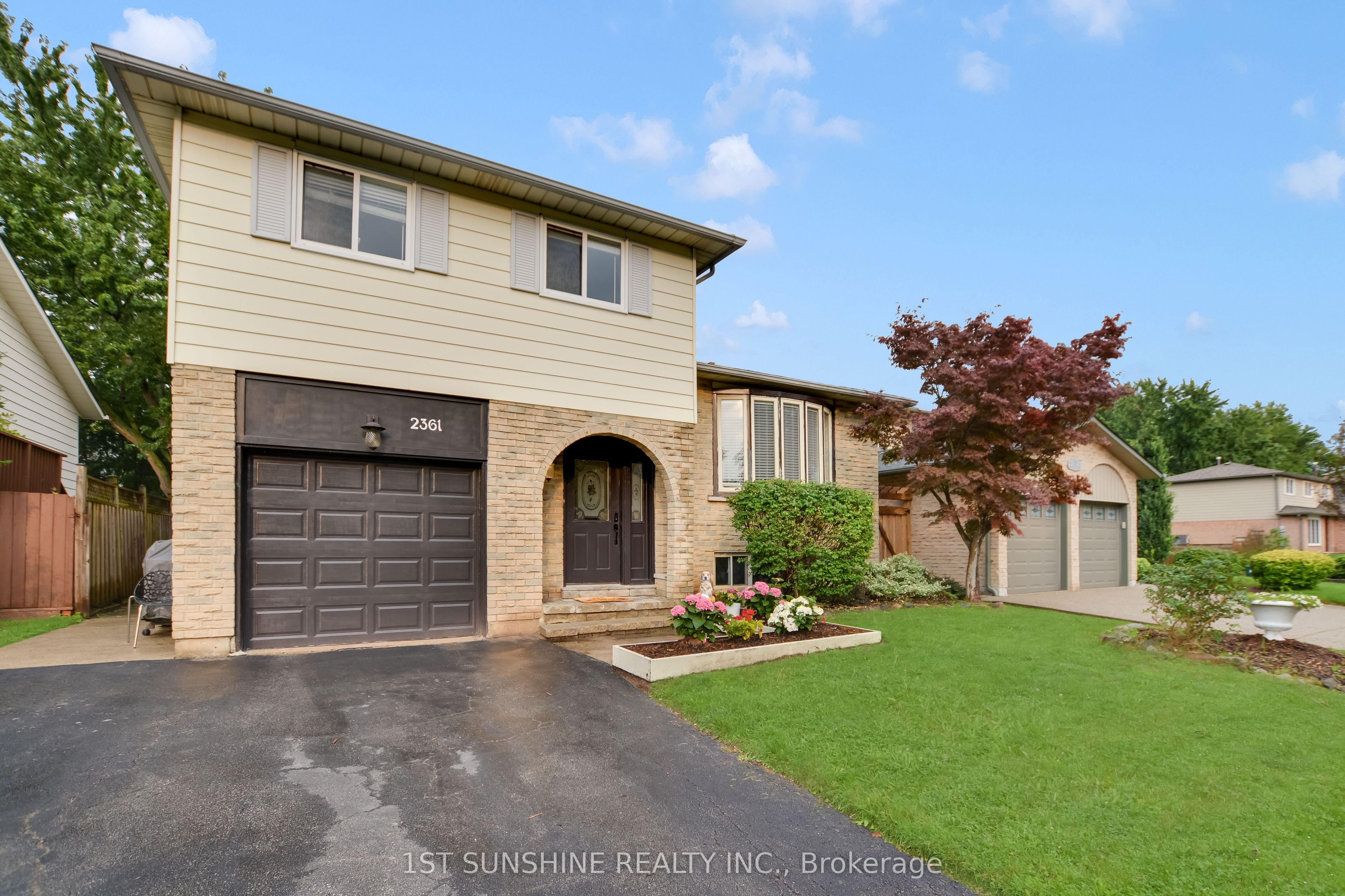 2361 Duncaster Drive, Burlington, ON L7P 3V9