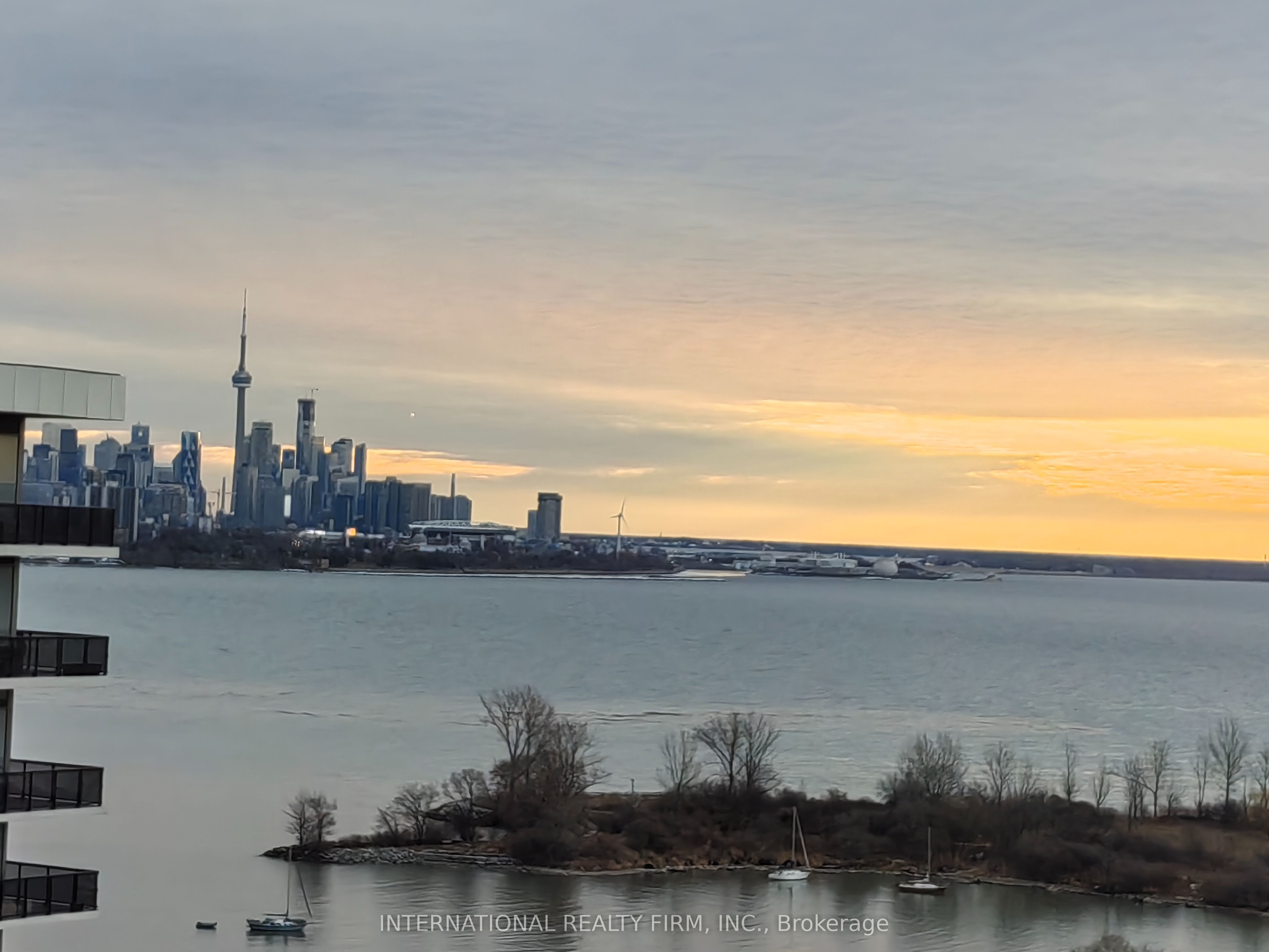 33 Shore Breeze Drive 1608, Toronto, ON M8V 0G1