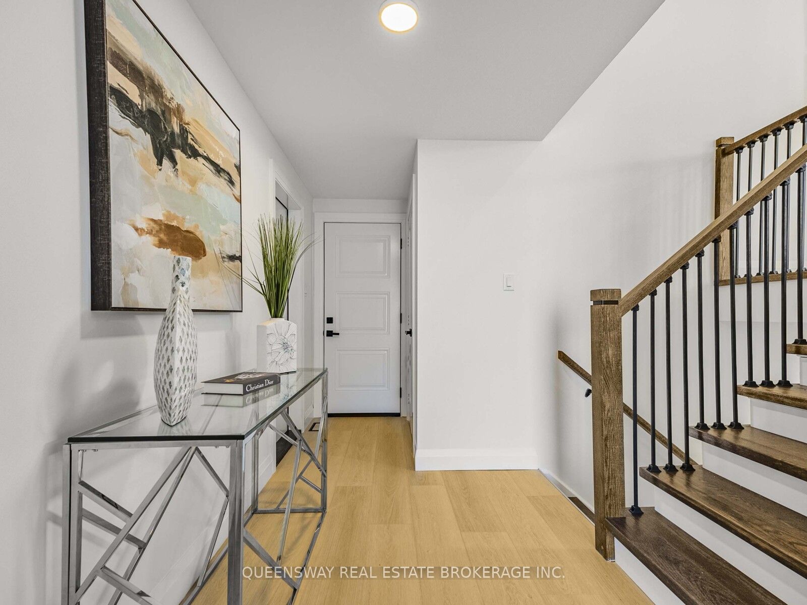 1128 Pinegrove Road, Oakville, ON L6L 2W6 photo 4