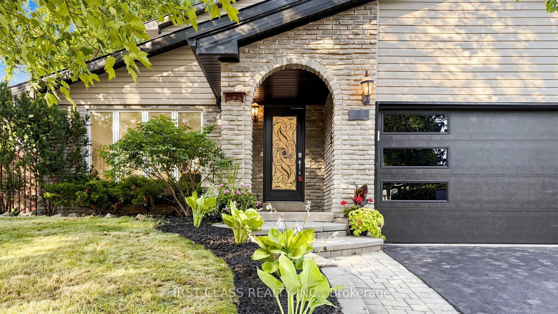 2337 Devon Road, Oakville, ON L6J 5R6 photo 3