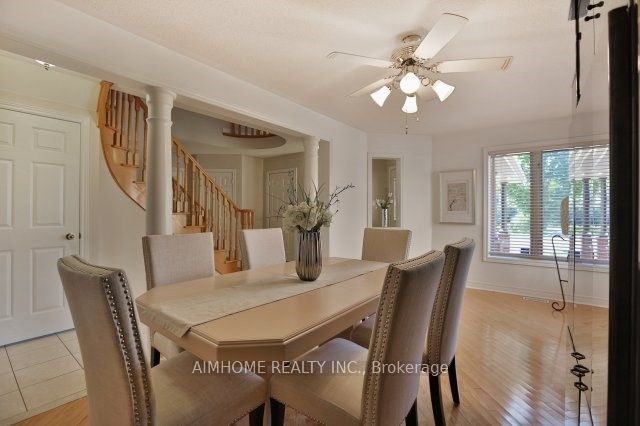390 Grovehill Road, Oakville, ON L6H 6P3 photo 2