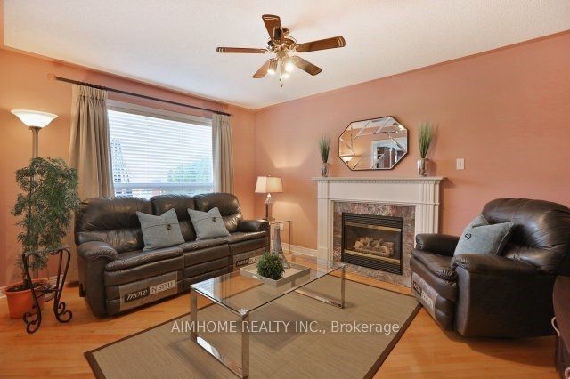 390 Grovehill Road, Oakville, ON L6H 6P3 photo 3