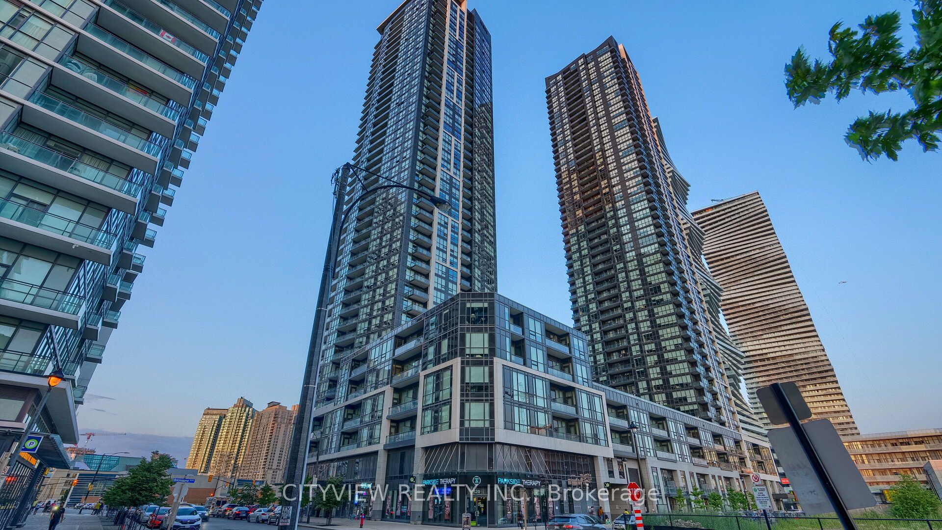 510 Curran Place 710, Mississauga, ON L5B 0J8 photo 2