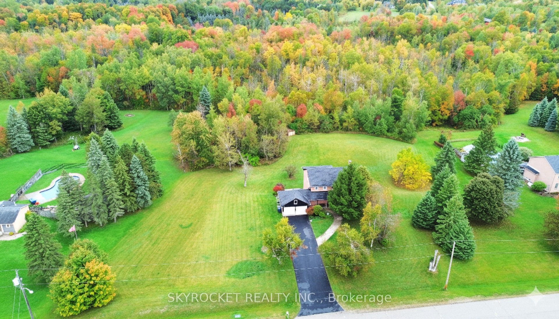 41 Elite Road, Caledon, ON L7K 0L2 photo 3