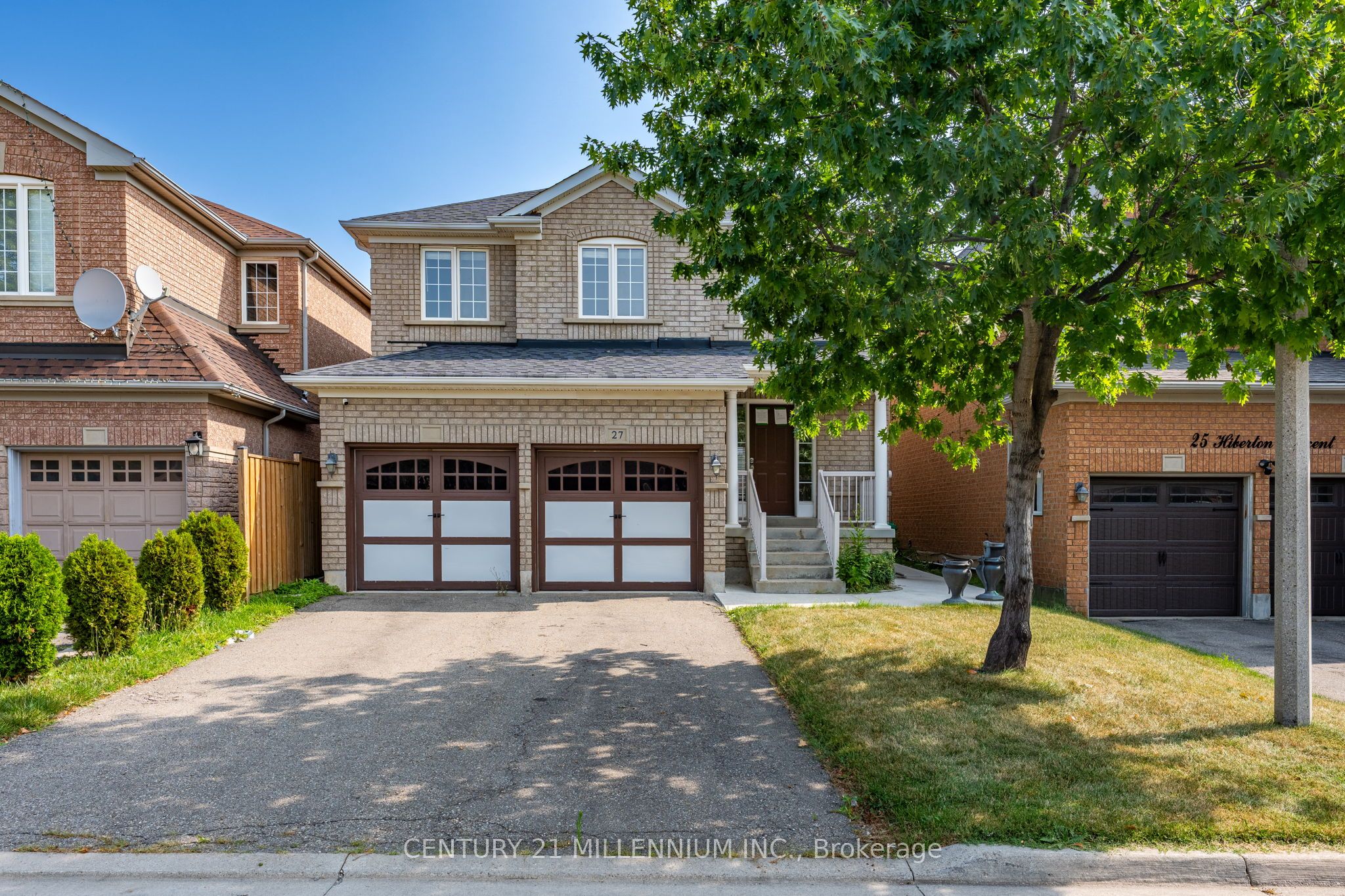 27 Hiberton Crescent, Brampton, ON L7A 3E2