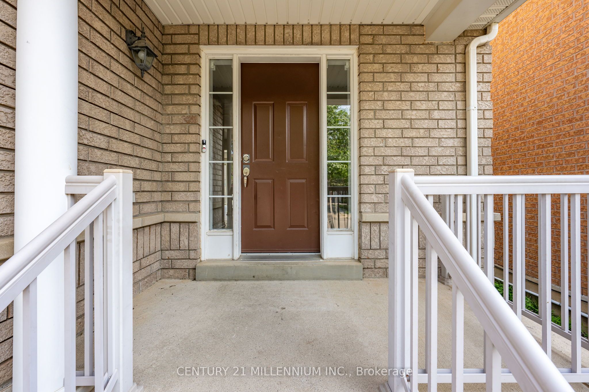 27 Hiberton Crescent, Brampton, ON L7A 3E2 photo 4