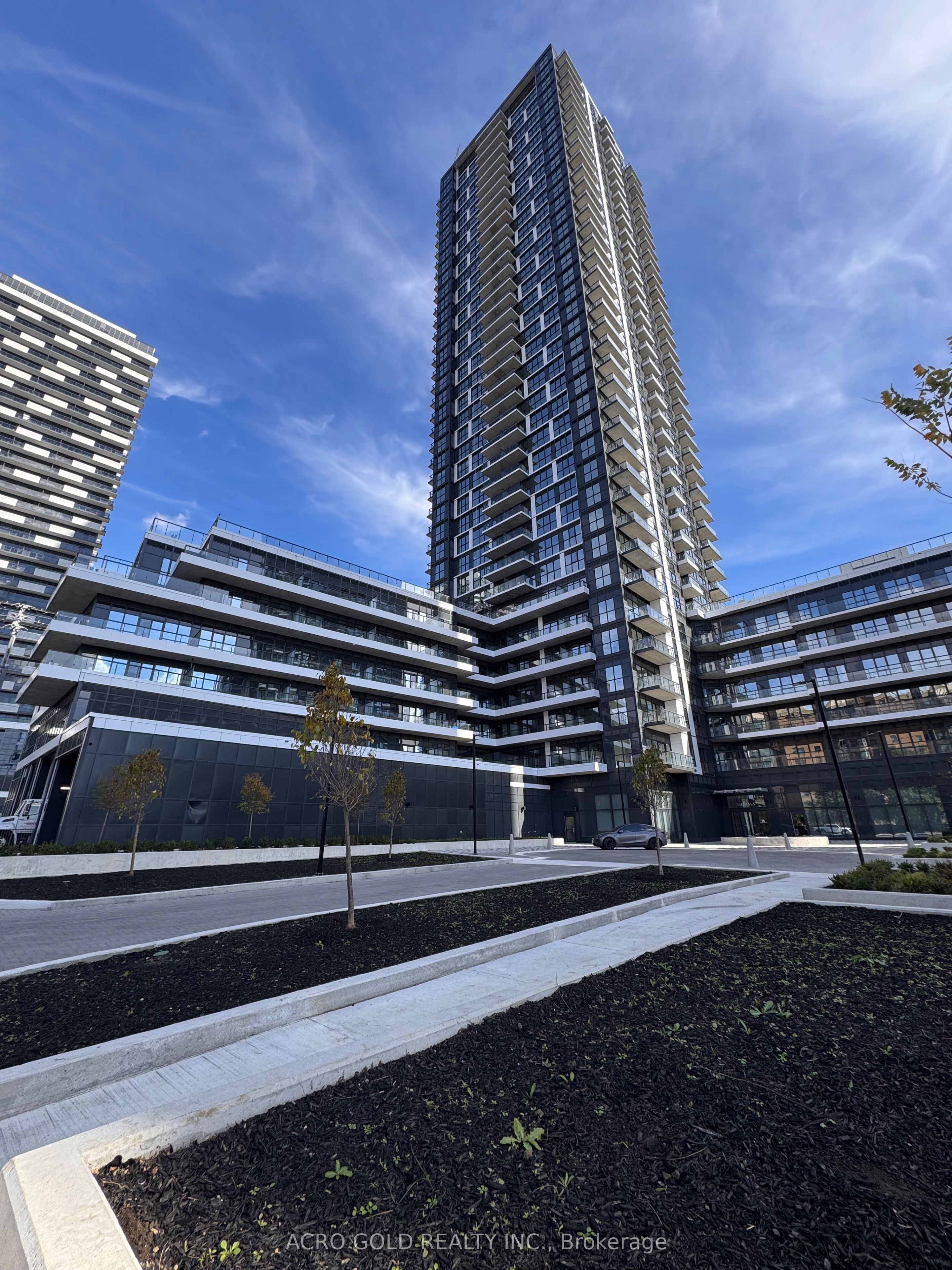 15 Watergarden Drive 3004, Mississauga, ON L5R 0H4