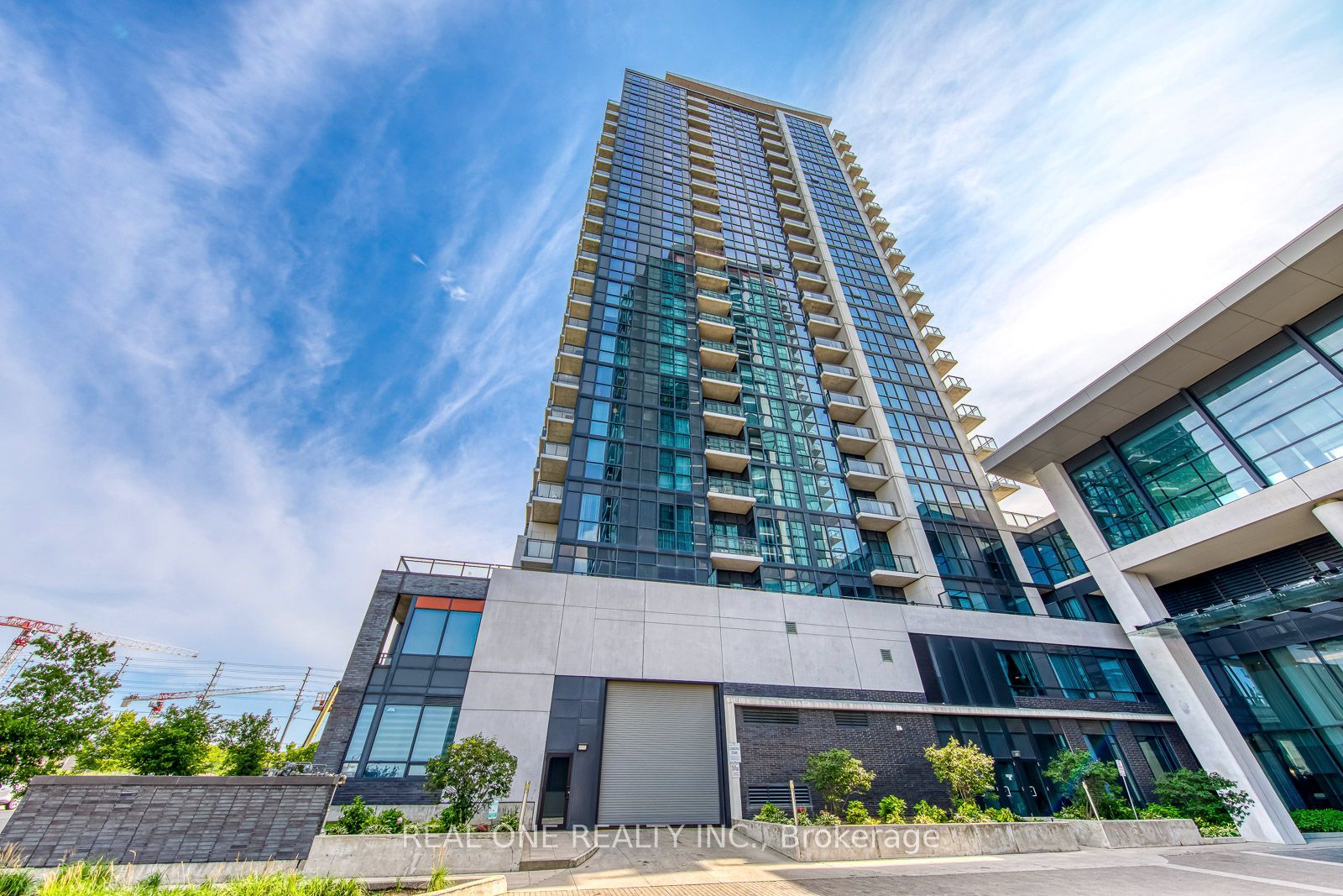 55 Eglinton Avenue W 407, Mississauga, ON L5R 0E4 photo 2