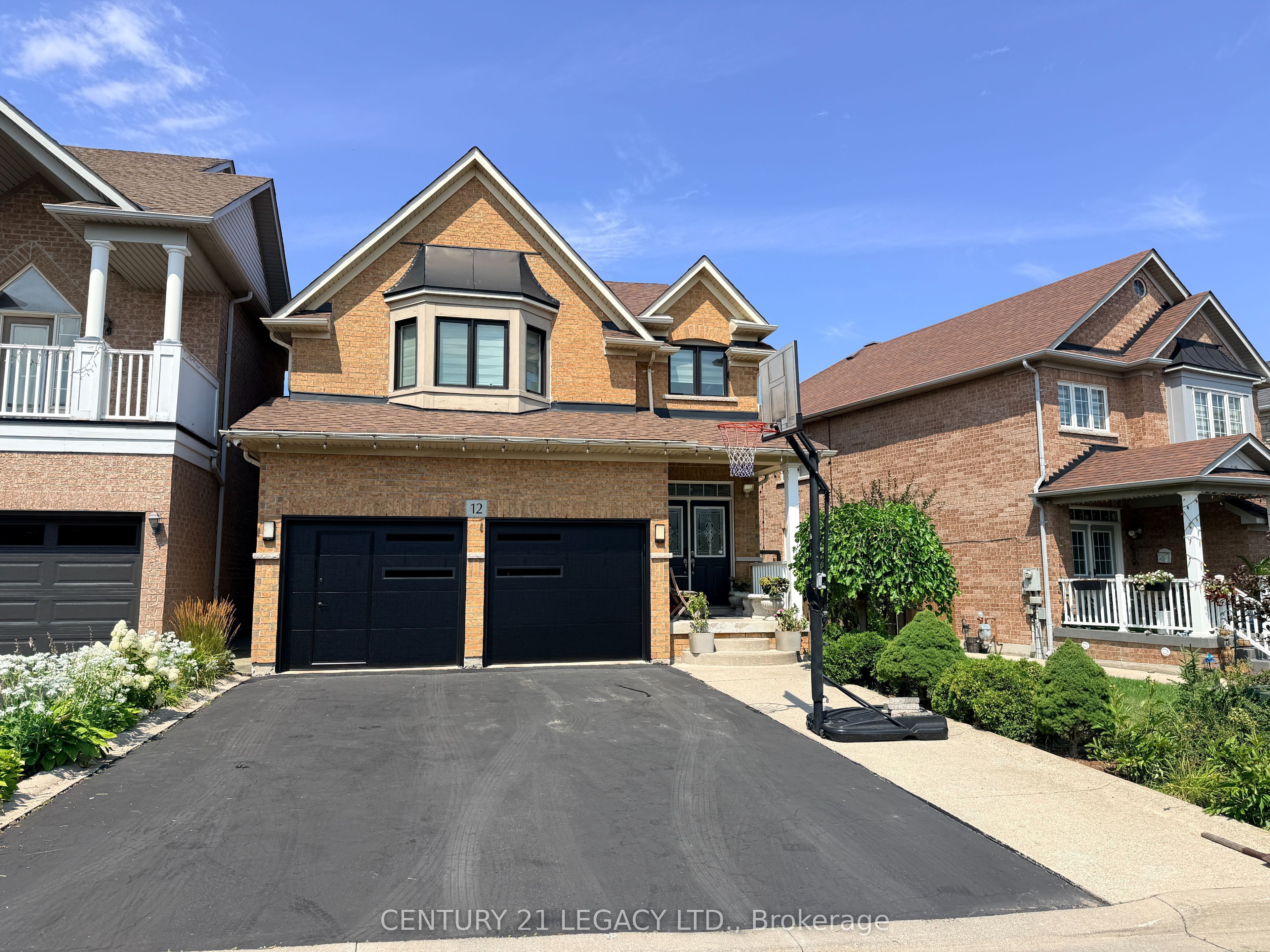 12 Aria Lane, Brampton, ON L6S 6J5 photo 2