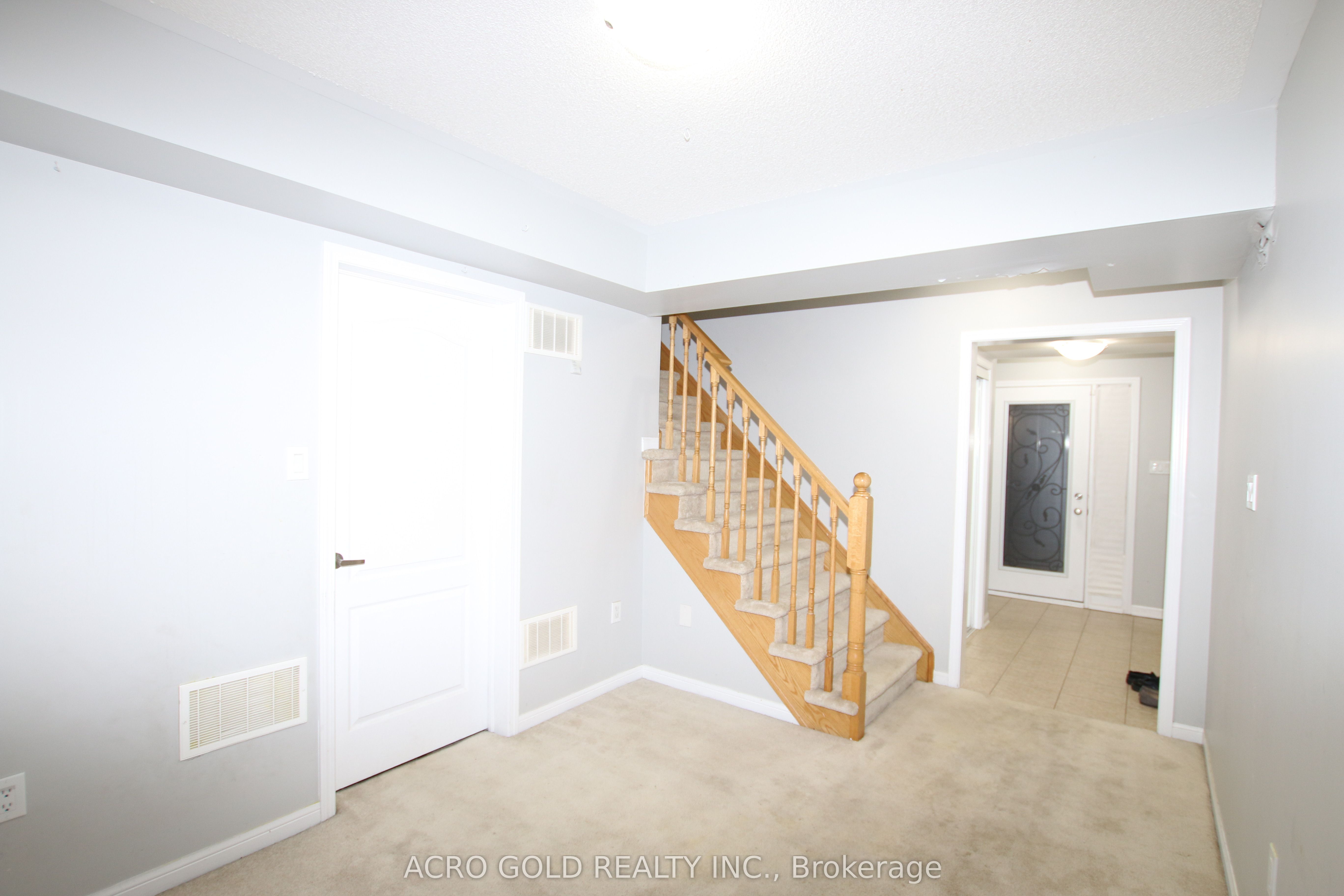 32 Mercedes Road, Brampton, ON L7A 0Z2 photo 4