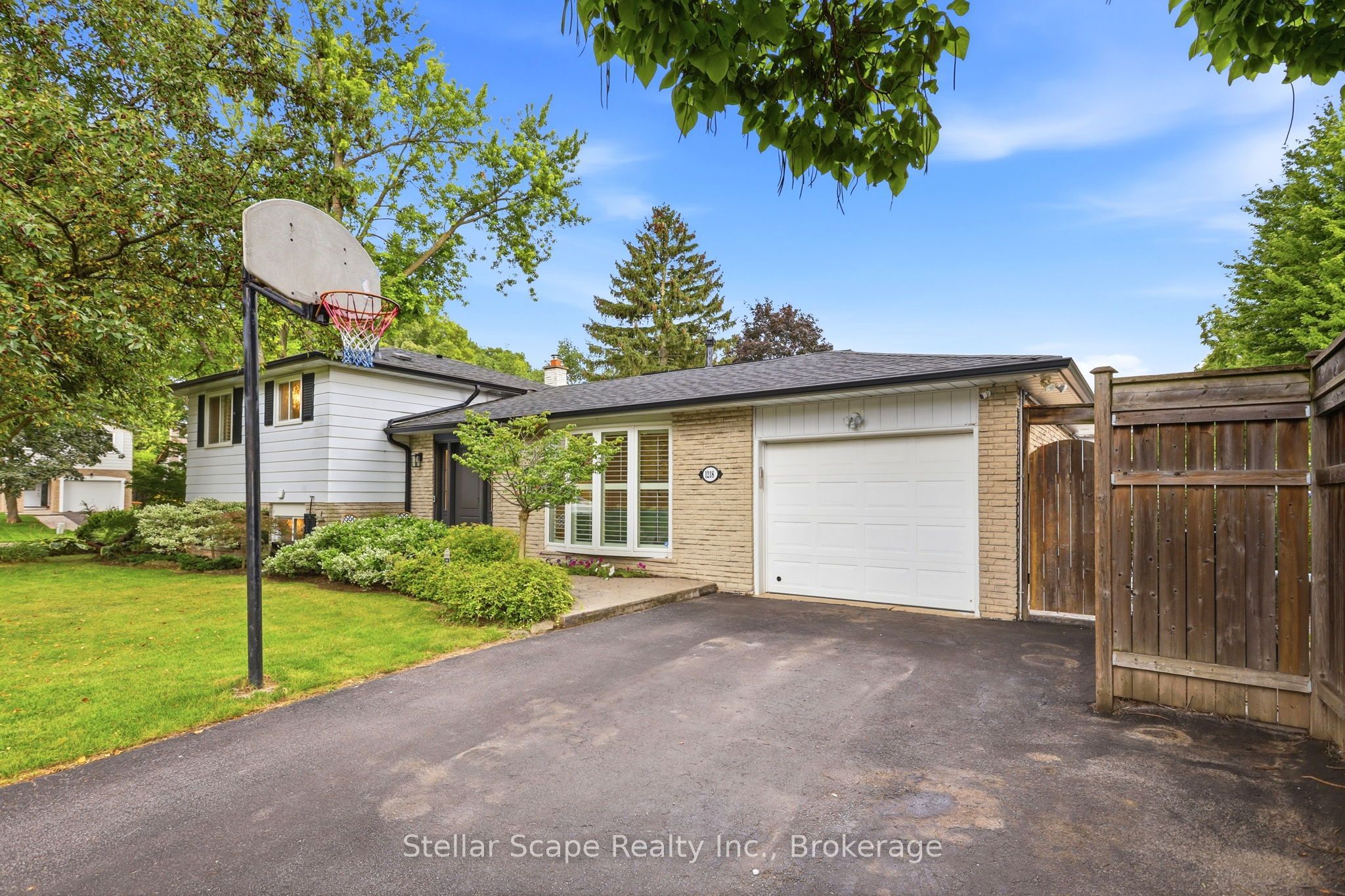 1218 Oxlow Drive, Oakville, ON L6H 1S2 photo 4