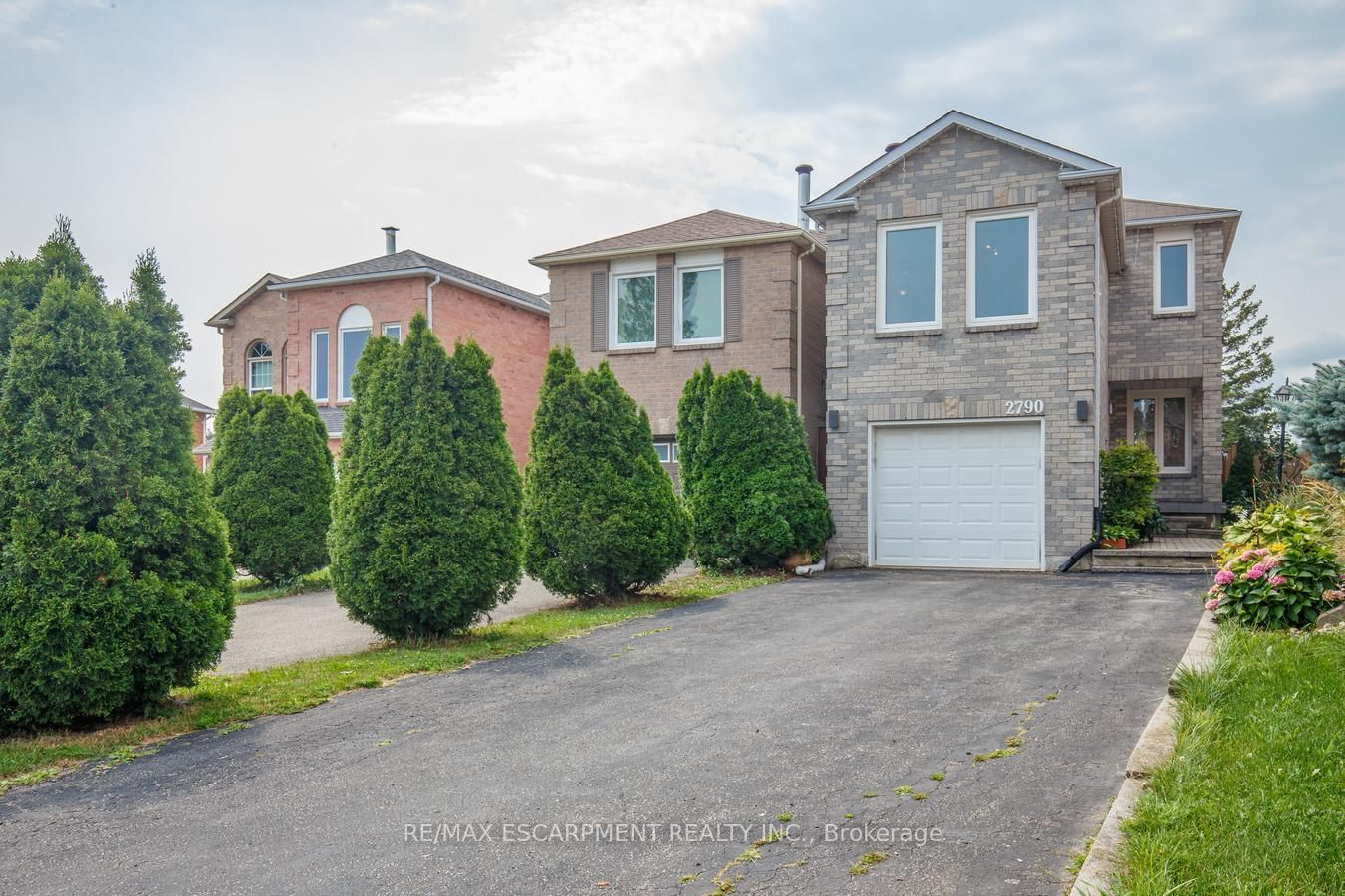 2790 Huntingdon Trail, Oakville, ON L6J 7G5