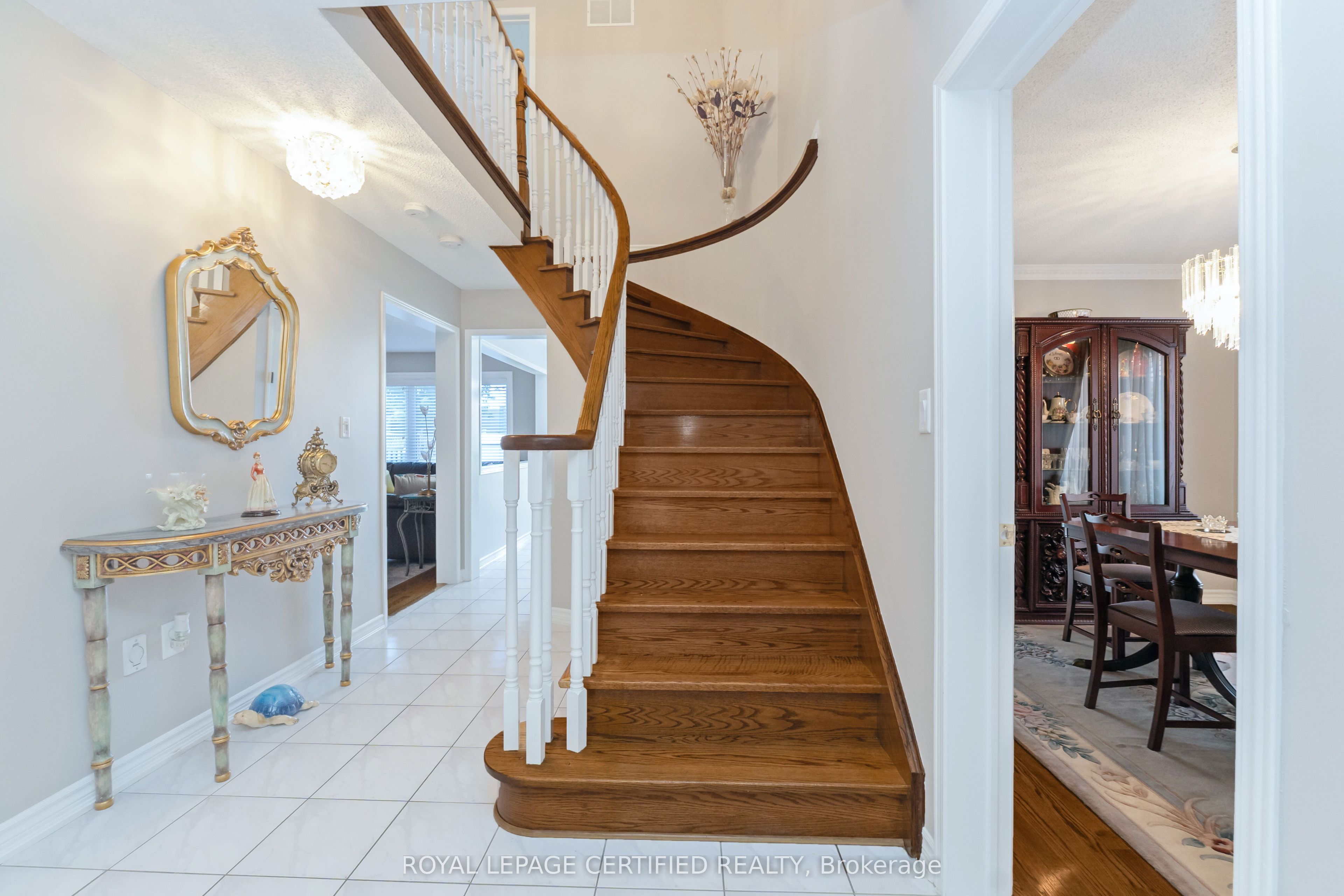 84 Softneedle Avenue, Brampton, ON L6R 1L2 photo 5
