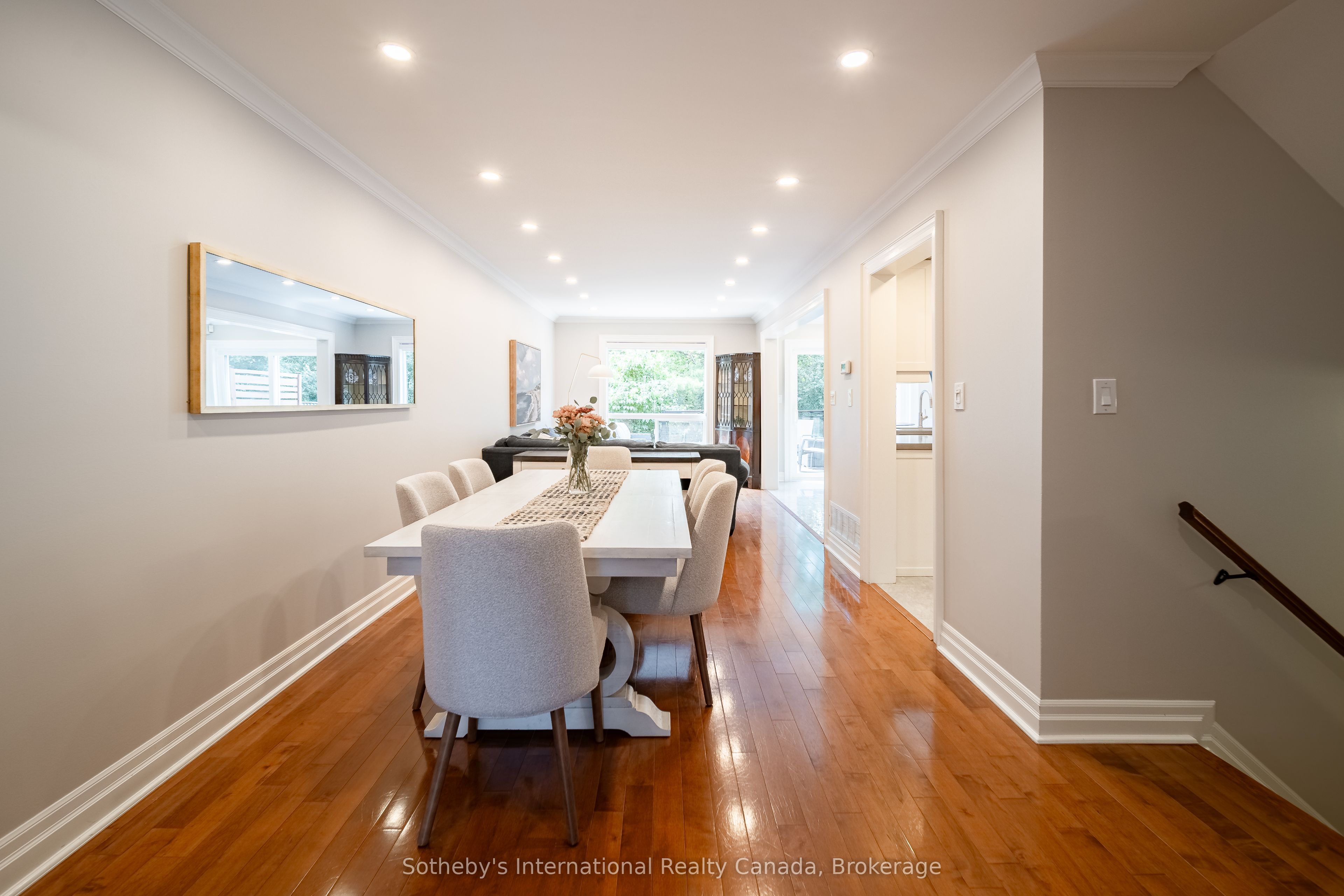 339 Ravineview Way, Oakville, ON L6H 6S6 photo 5