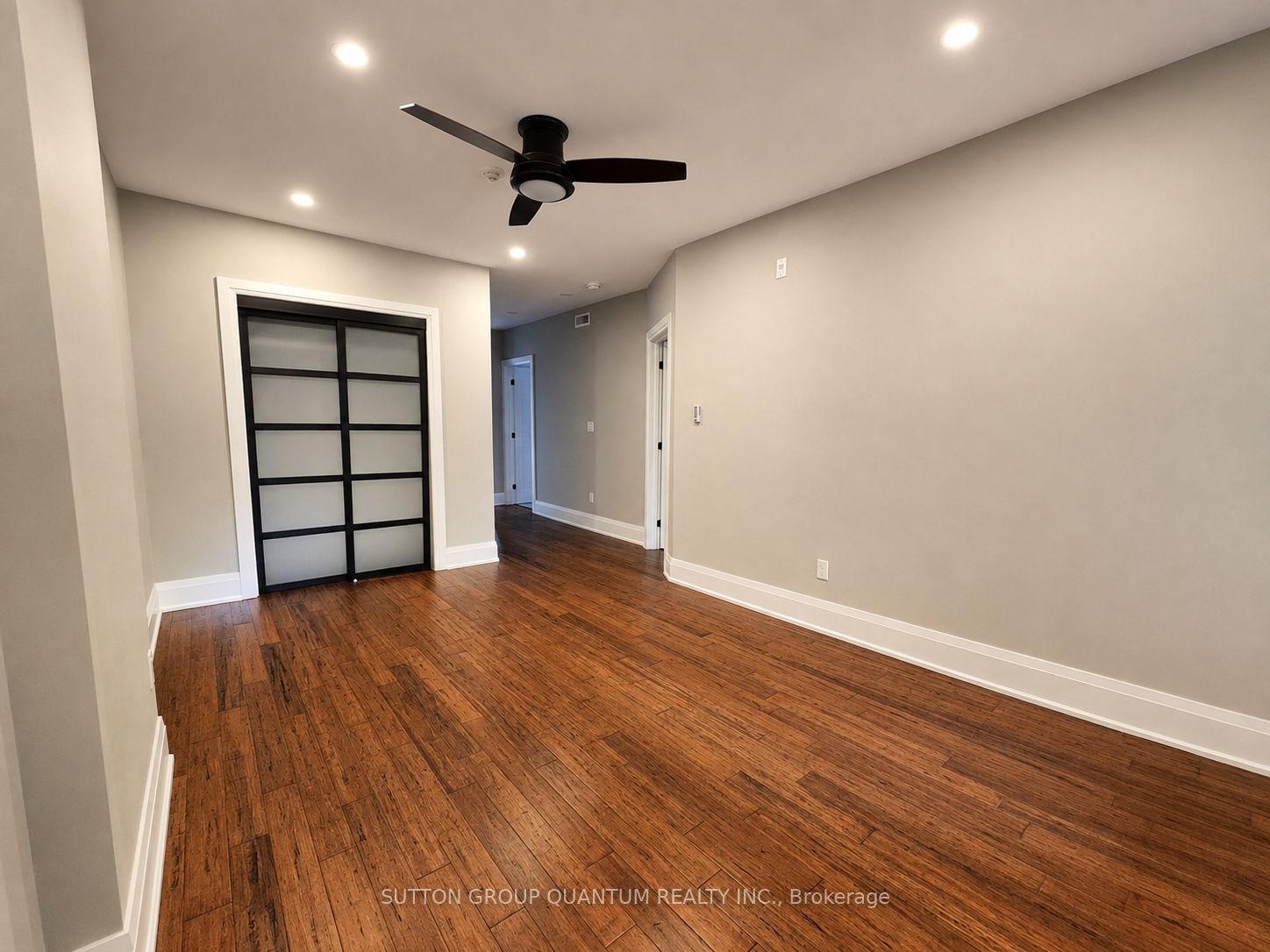28 Boustead Avenue 2, Toronto, ON M6R 1Y9 photo 3