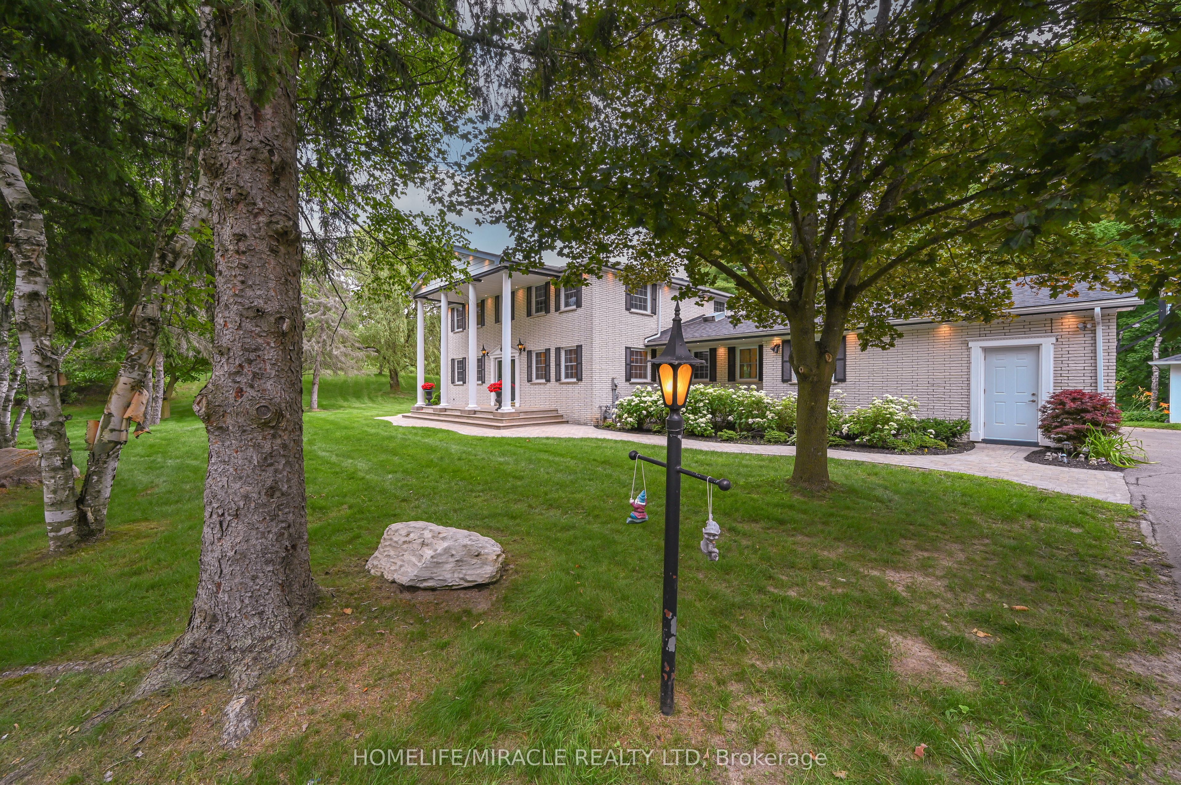 62 Gibson Lake Drive, Caledon, ON L7E 4B2 photo 3