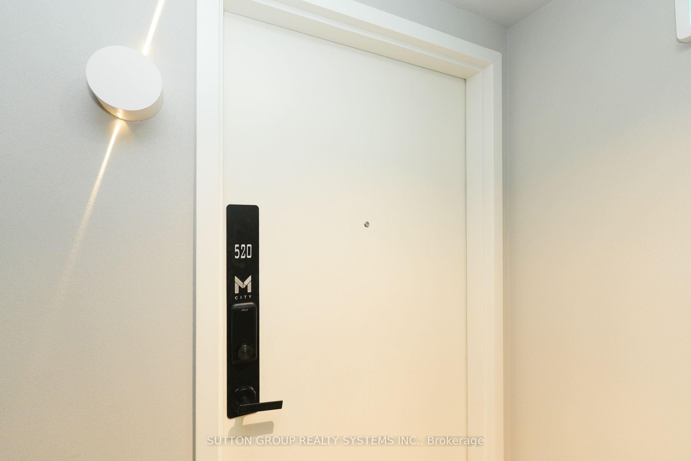 3883 Quartz Road 520, Mississauga, ON L5B 0M4 photo 3
