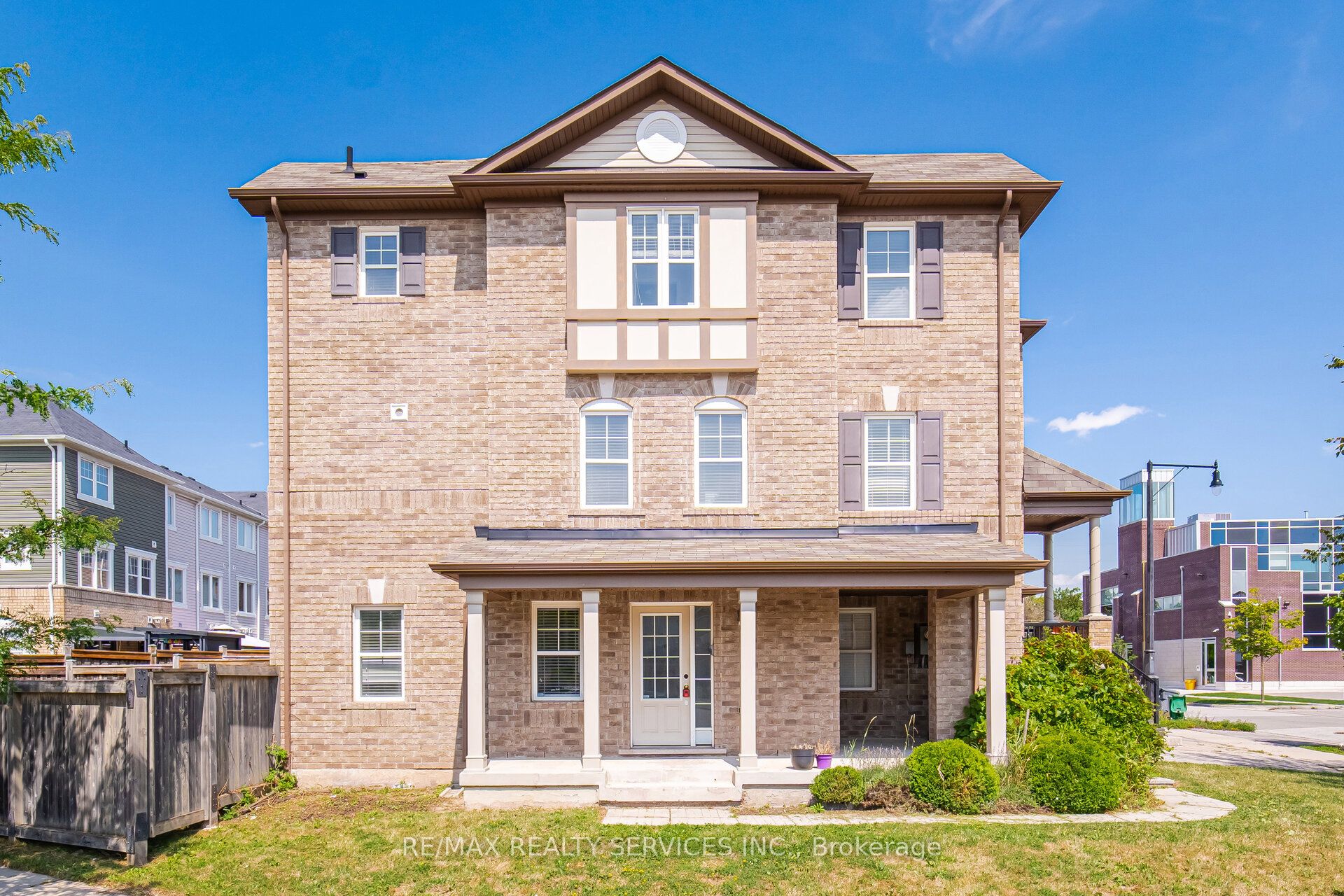 6 Viewforth Road, Brampton, ON L7A 0R2 photo 2