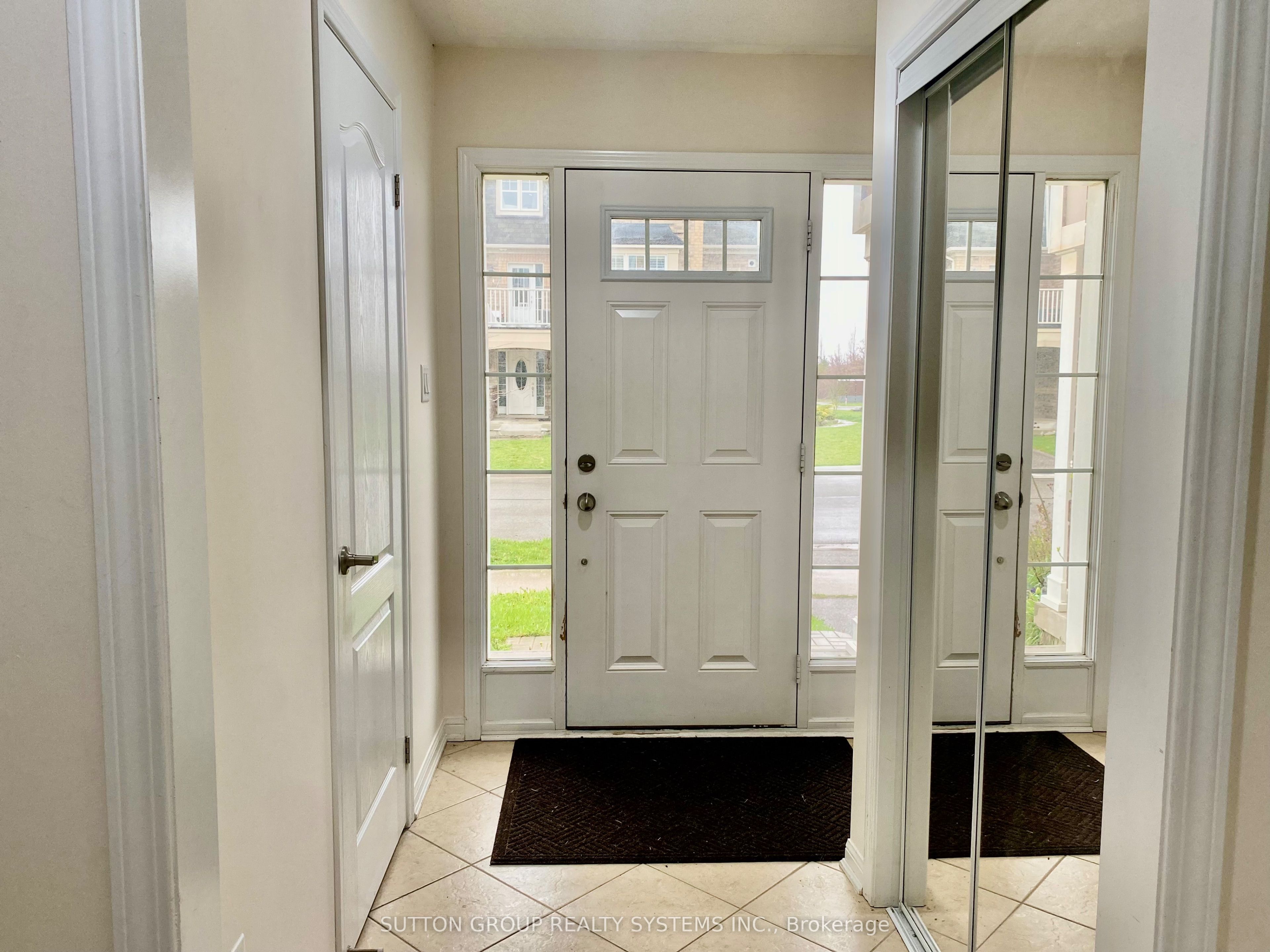 39 Suitor Court, Milton, ON L9T 8R9 photo 2