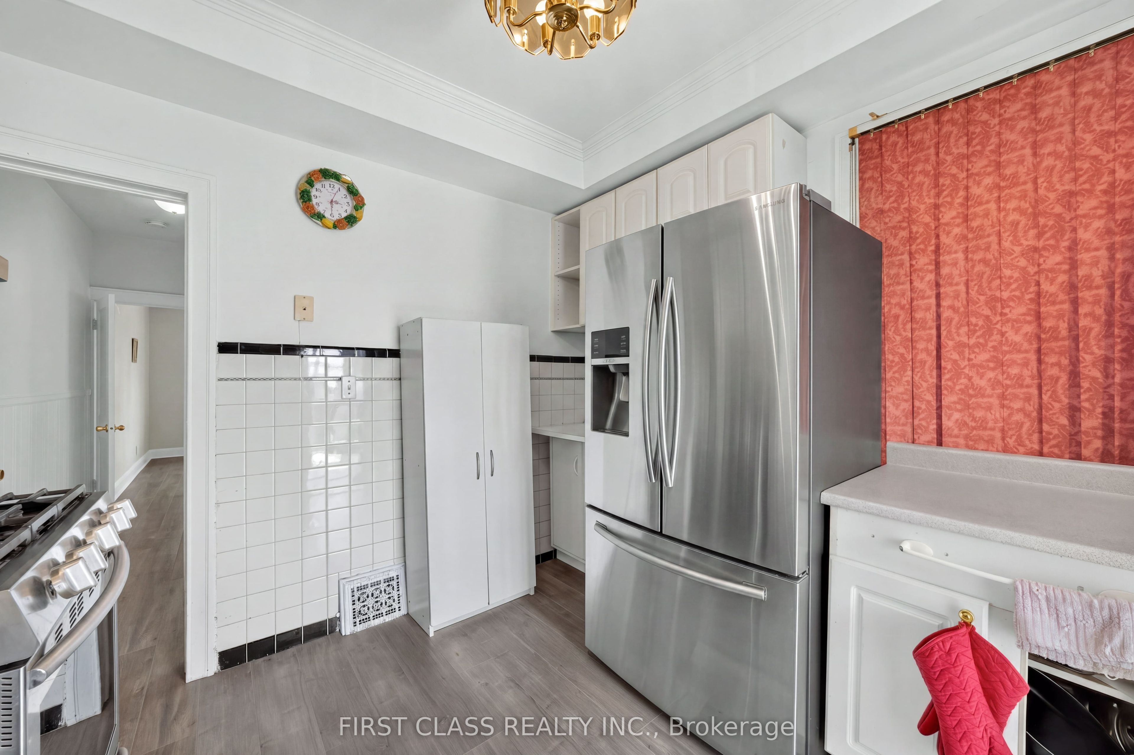 150 Caledonia Road, Toronto, ON M6E 4S7 photo 5