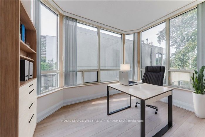 1320 Islington Avenue 201, Toronto, ON M9A 5C6 photo 4