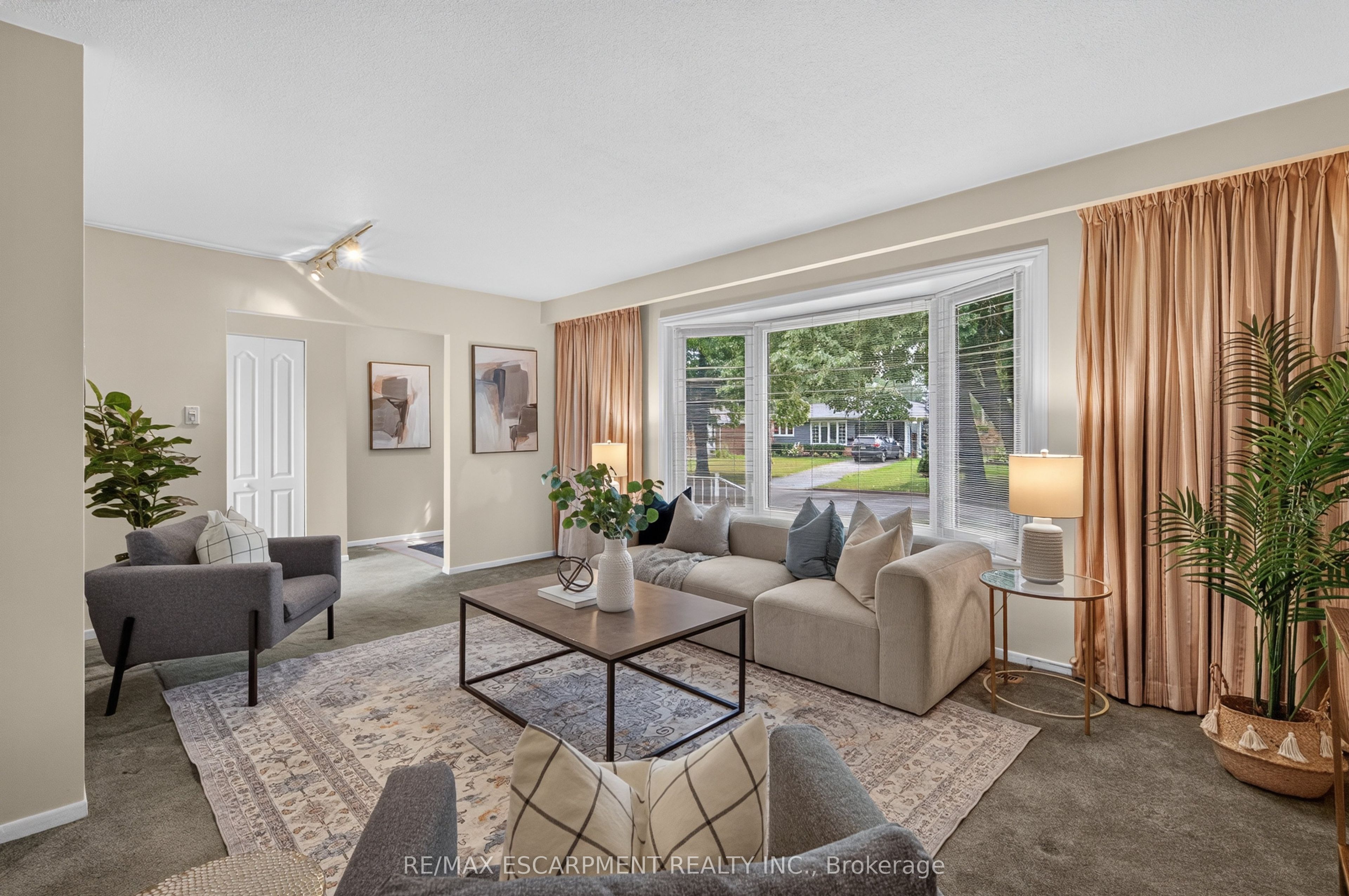 615 Meadow Lane, Burlington, ON L7L 4R9 photo 5