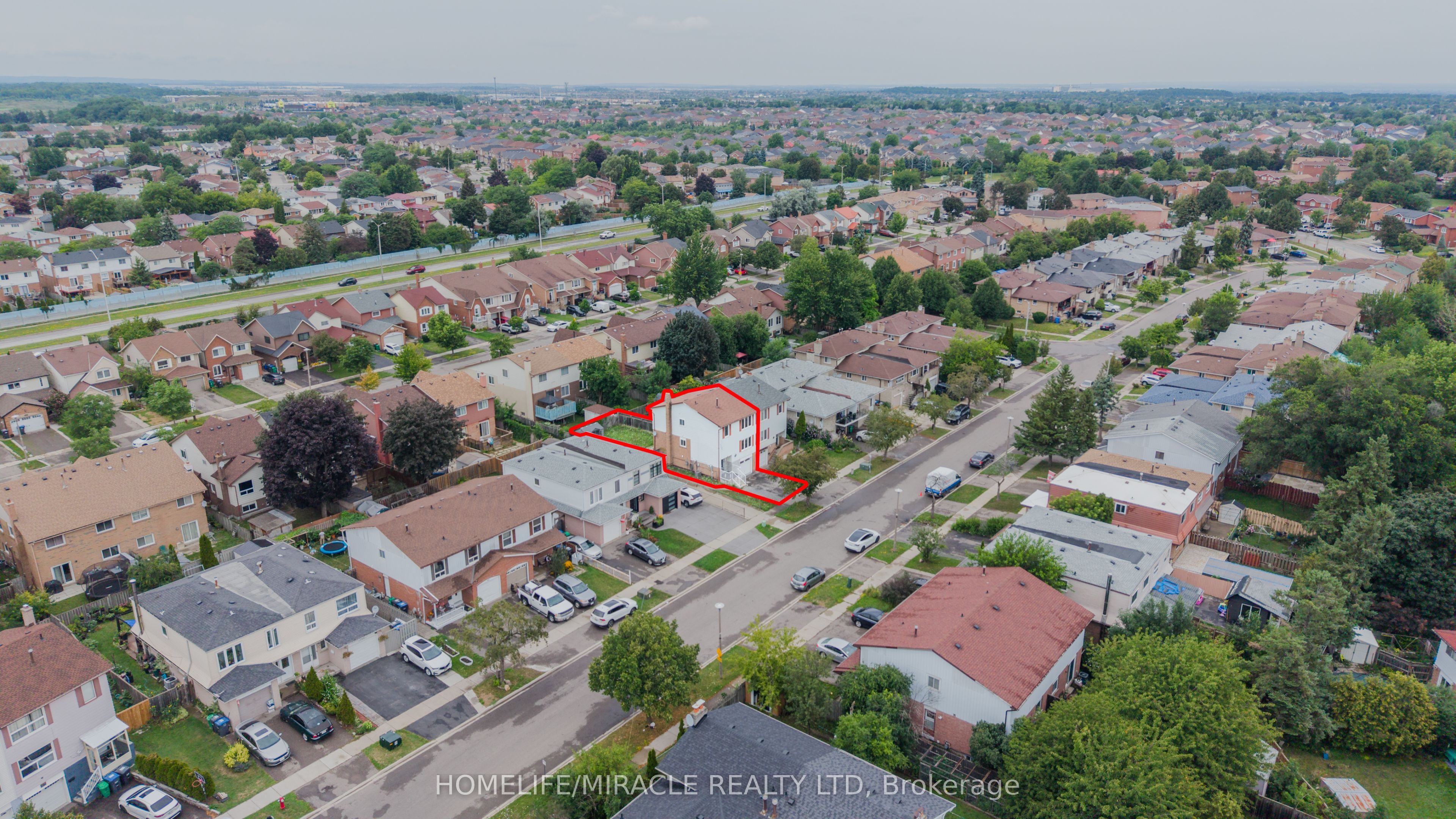 115 Bruce Beer Drive, Brampton, ON L6V 2Z7 photo 2