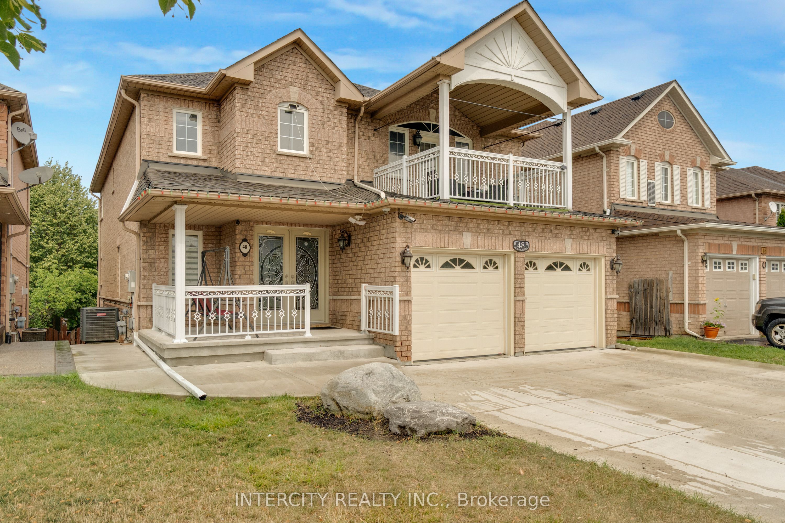 48 Avalanche Crescent, Brampton, ON L6P 1M5 photo 4