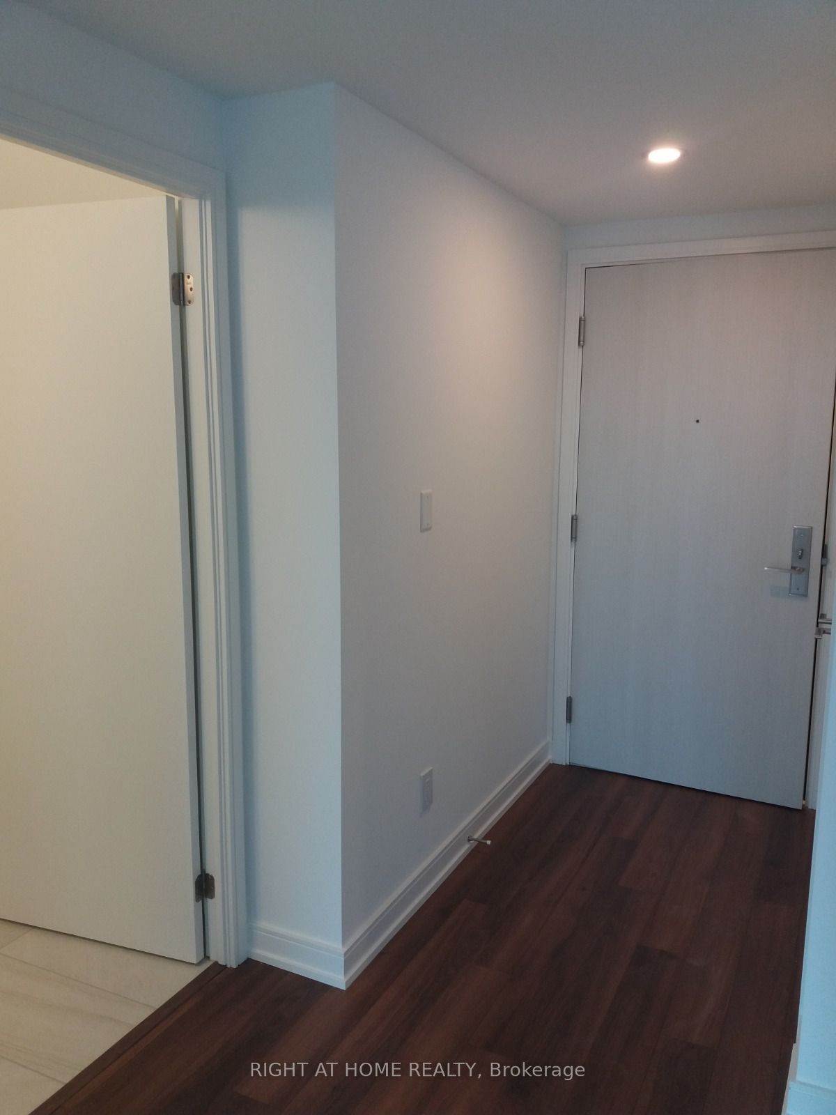 30 Samuel Wood Way 1803, Toronto, ON M9B 0C9 photo 2