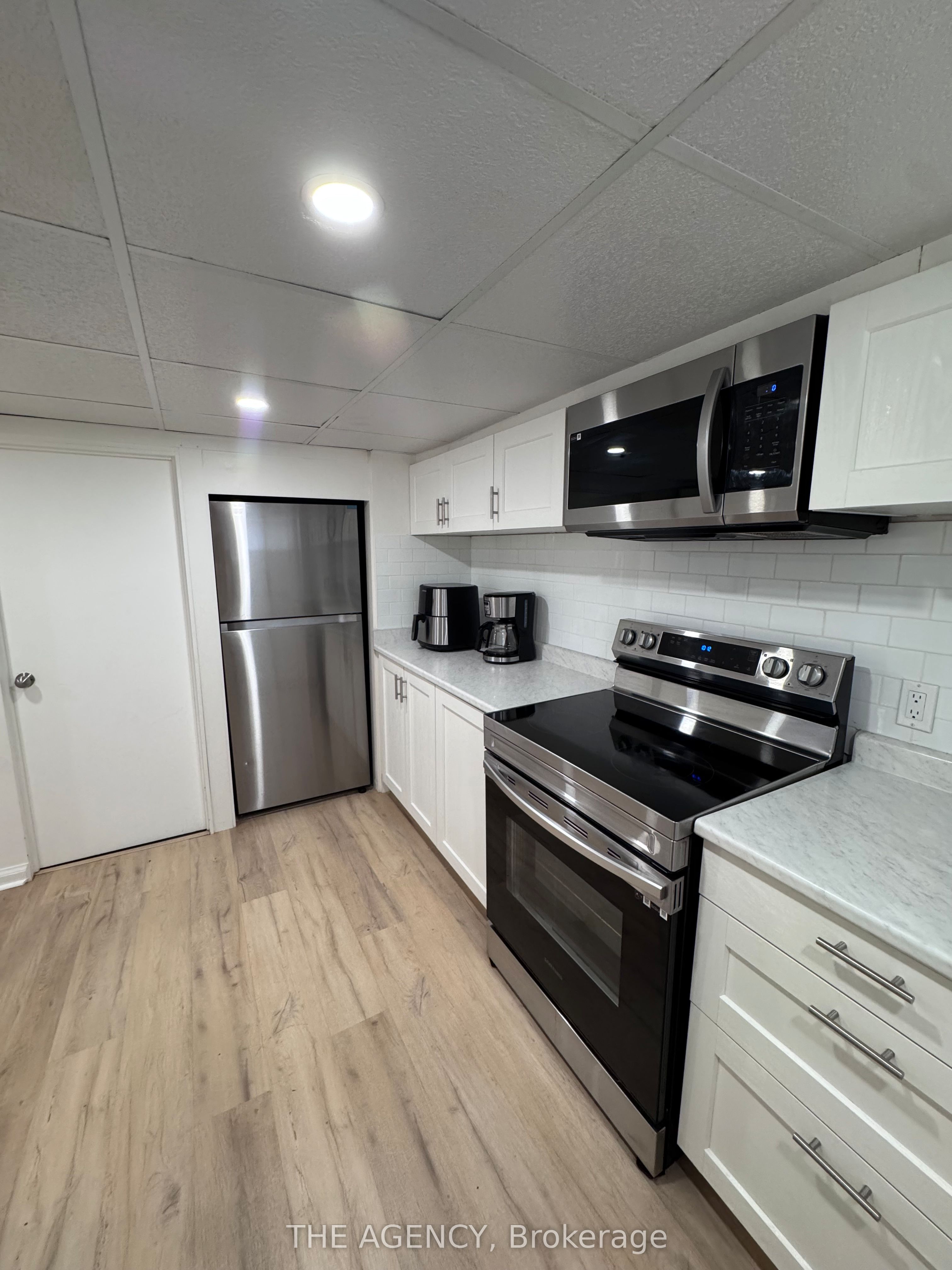 26 Beaverbrook Avenue Basement, Toronto, ON M9B 2M9 photo 5