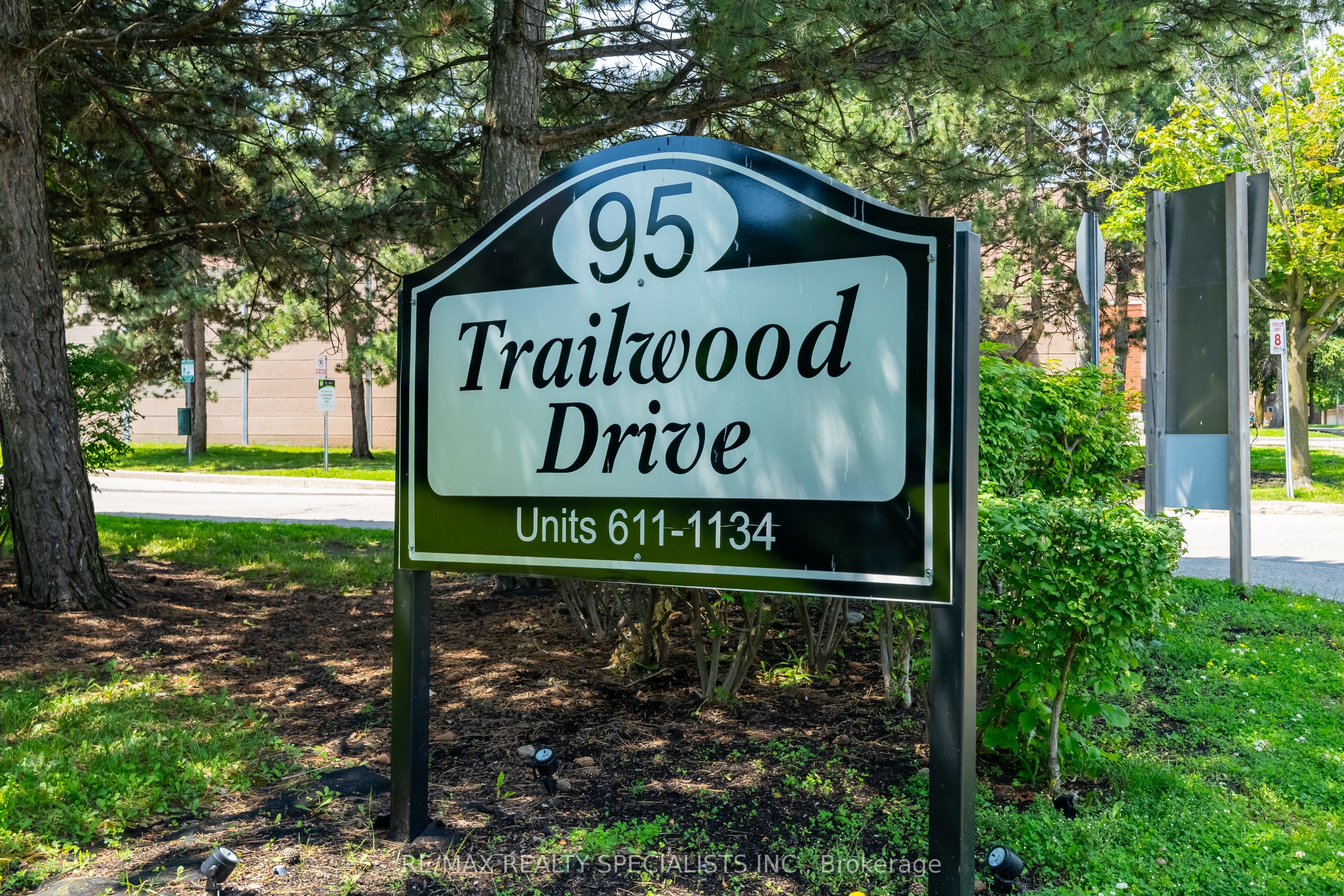 95 Trailwood Drive 612, Mississauga, ON L4Z 3L2 photo 2
