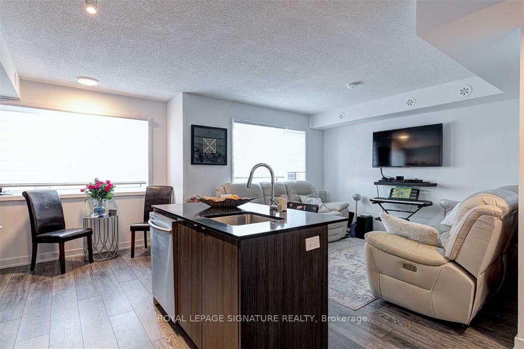 1141 Cooke Boulevard 406, Burlington, ON L7T 0C3 photo 4